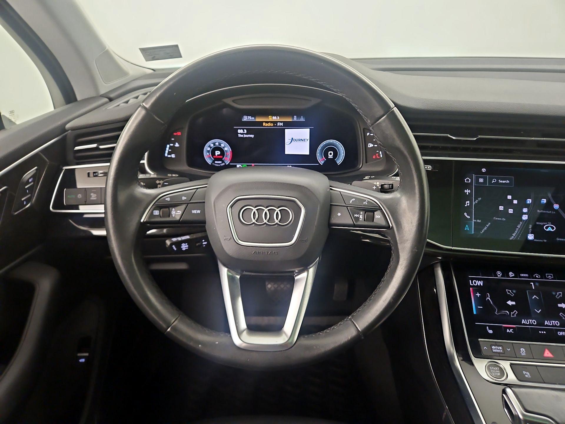 Thumbnail: 2022 Audi Q7 - 10
