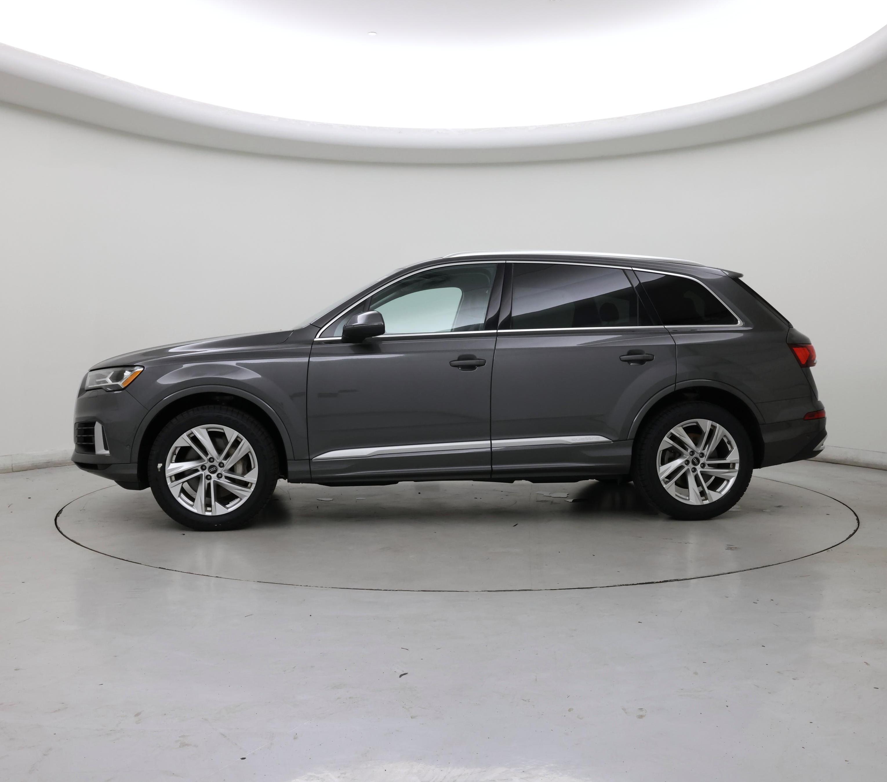 Thumbnail: 2022 Audi Q7 - 3