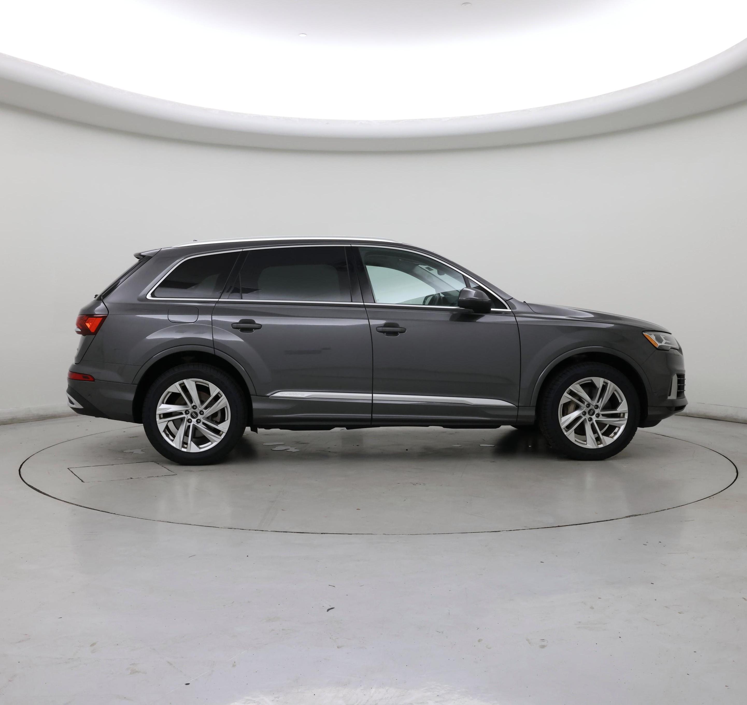 Thumbnail: 2022 Audi Q7 - 7