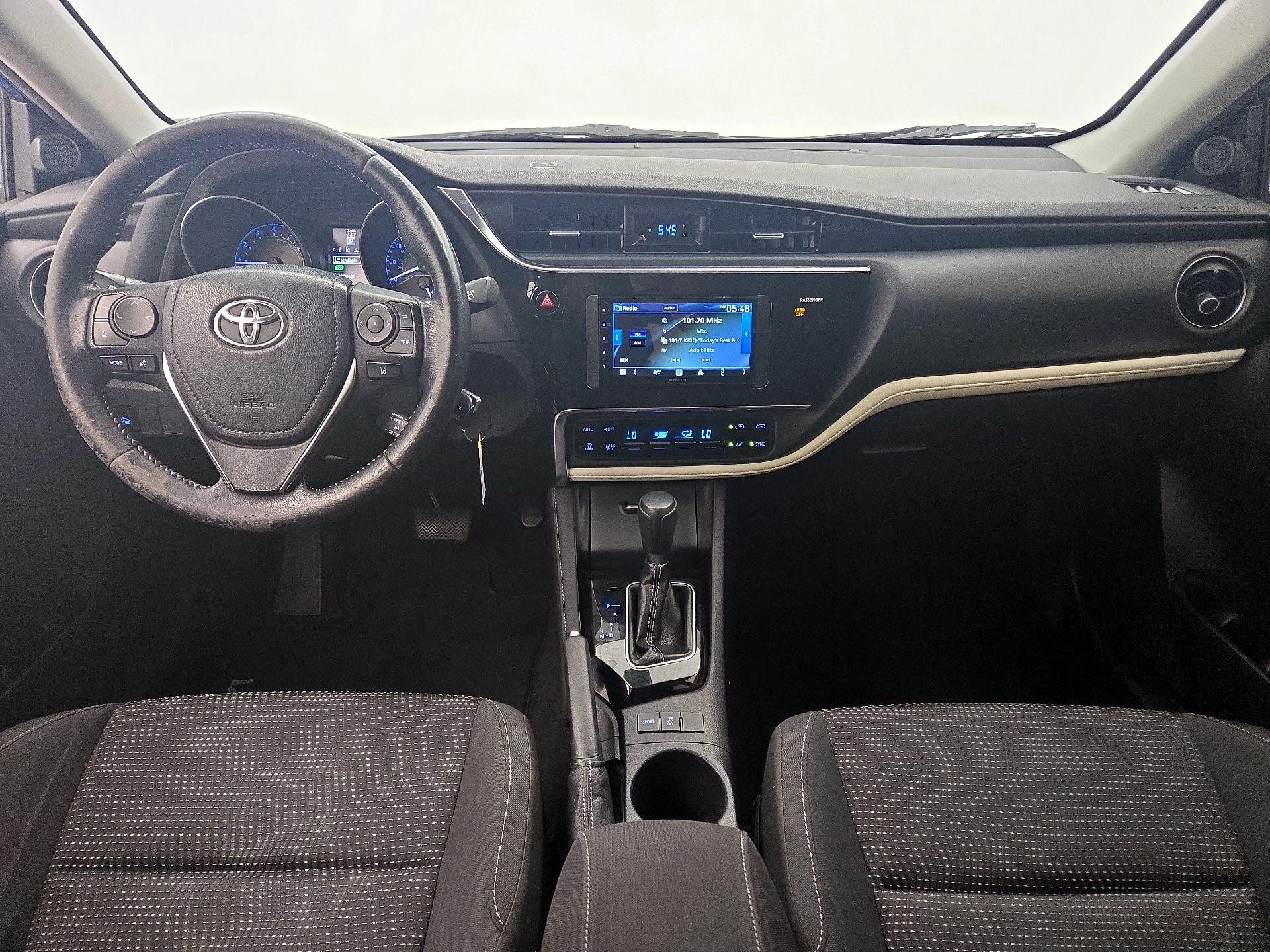Thumbnail: 2018 Toyota Corolla iM - 9