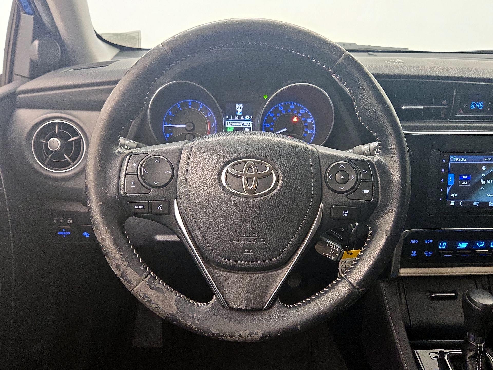 Thumbnail: 2018 Toyota Corolla iM - 10