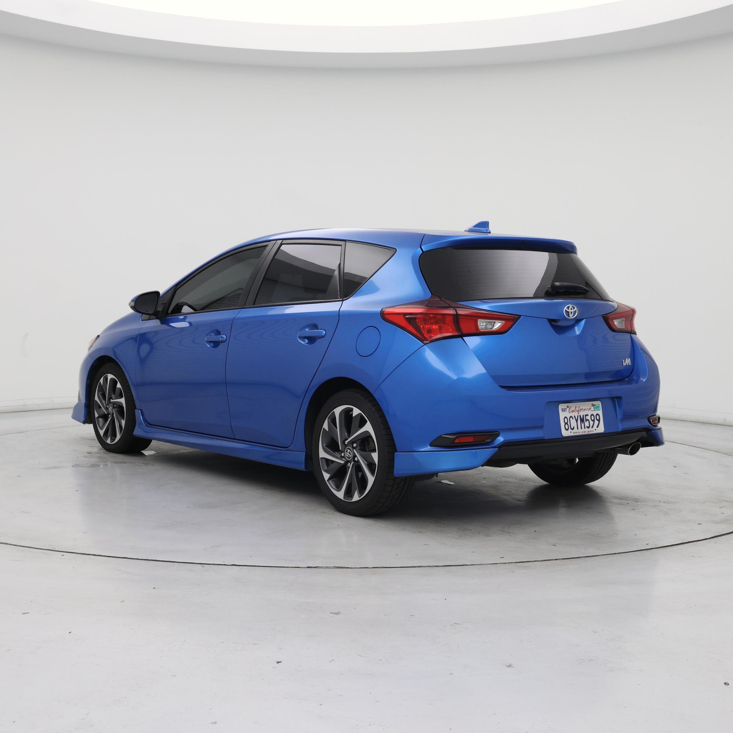 Thumbnail: 2018 Toyota Corolla iM - 2