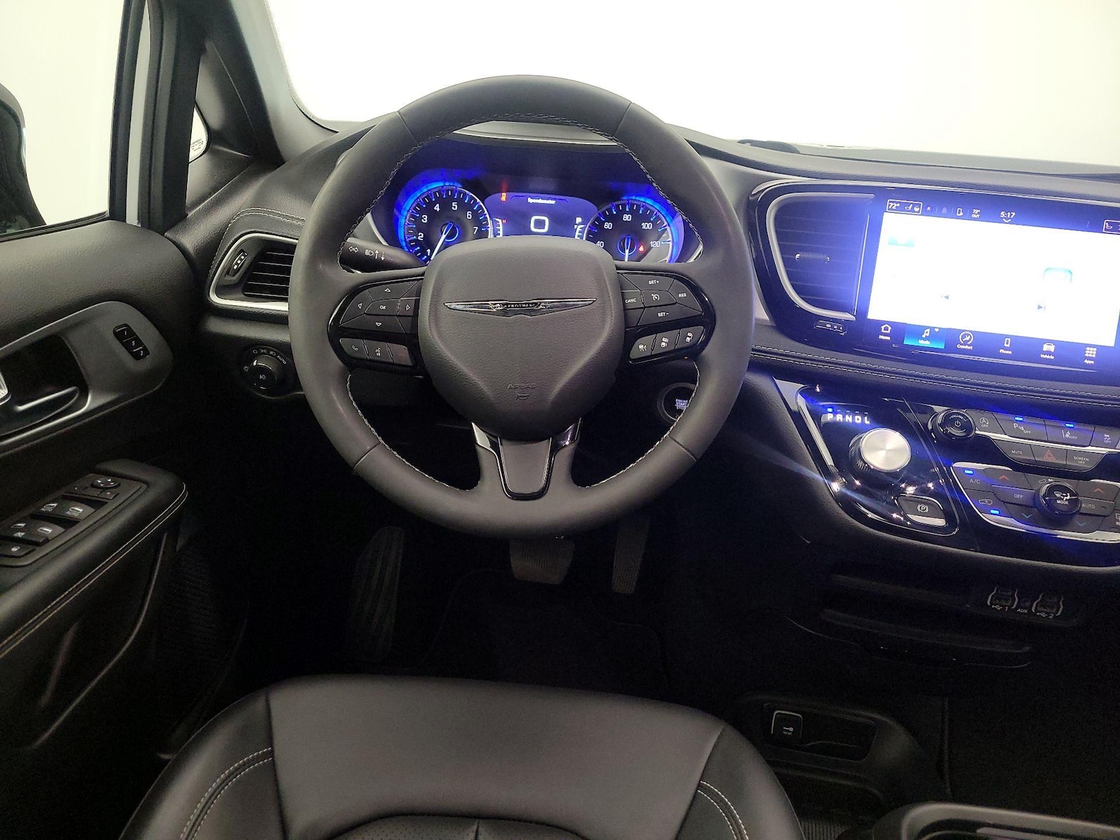 2024 Chrysler Pacifica Touring L - Photo 11