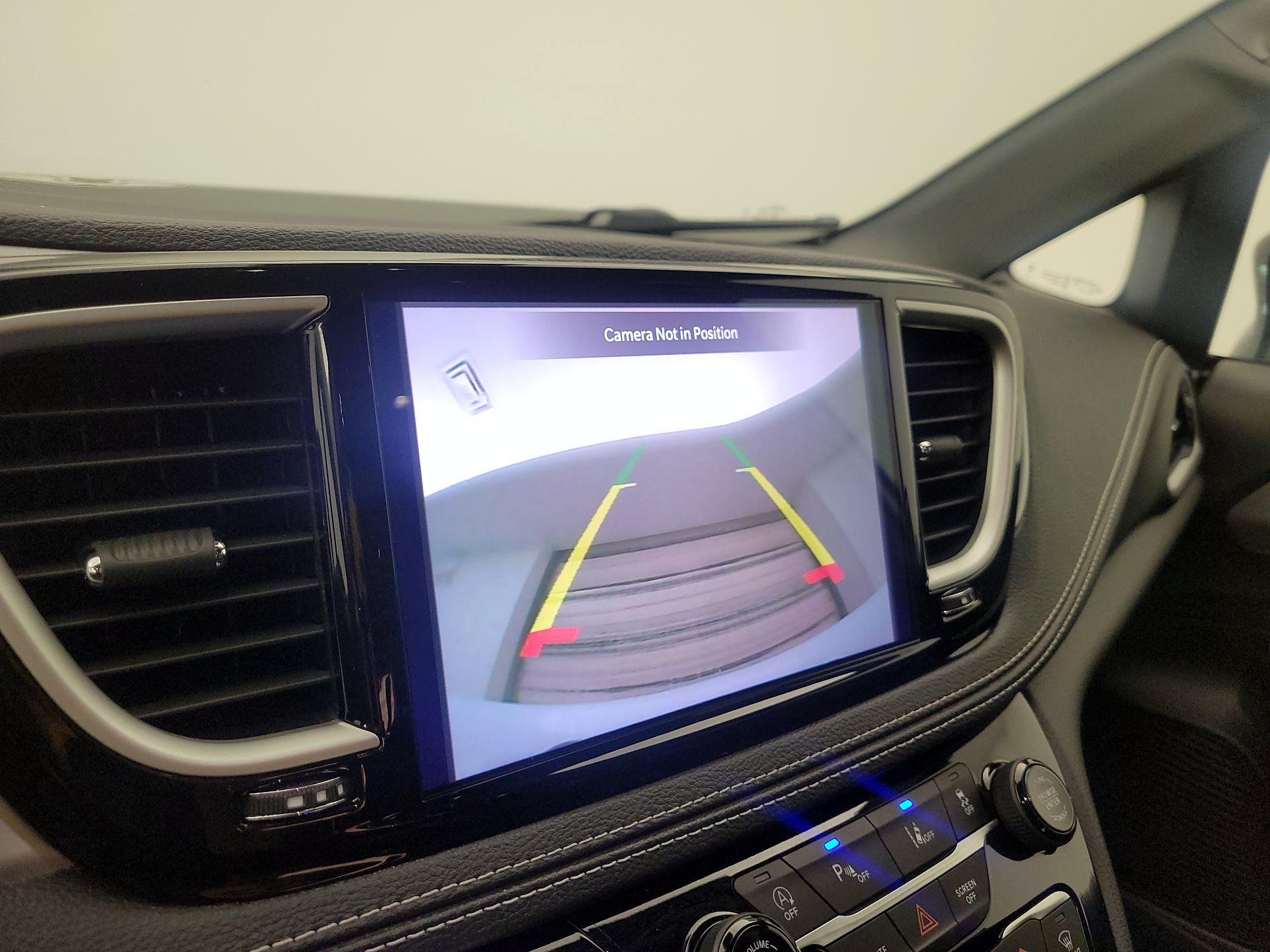 Thumbnail: 2024 Chrysler Pacifica - 14