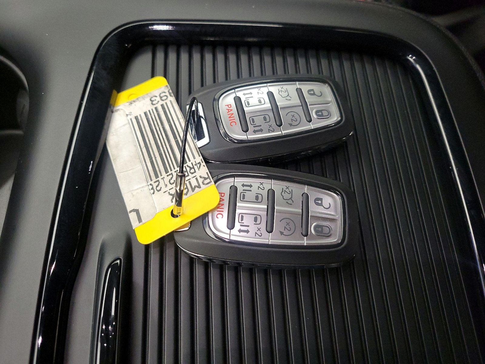 2024 Chrysler Pacifica Touring L - Photo 25
