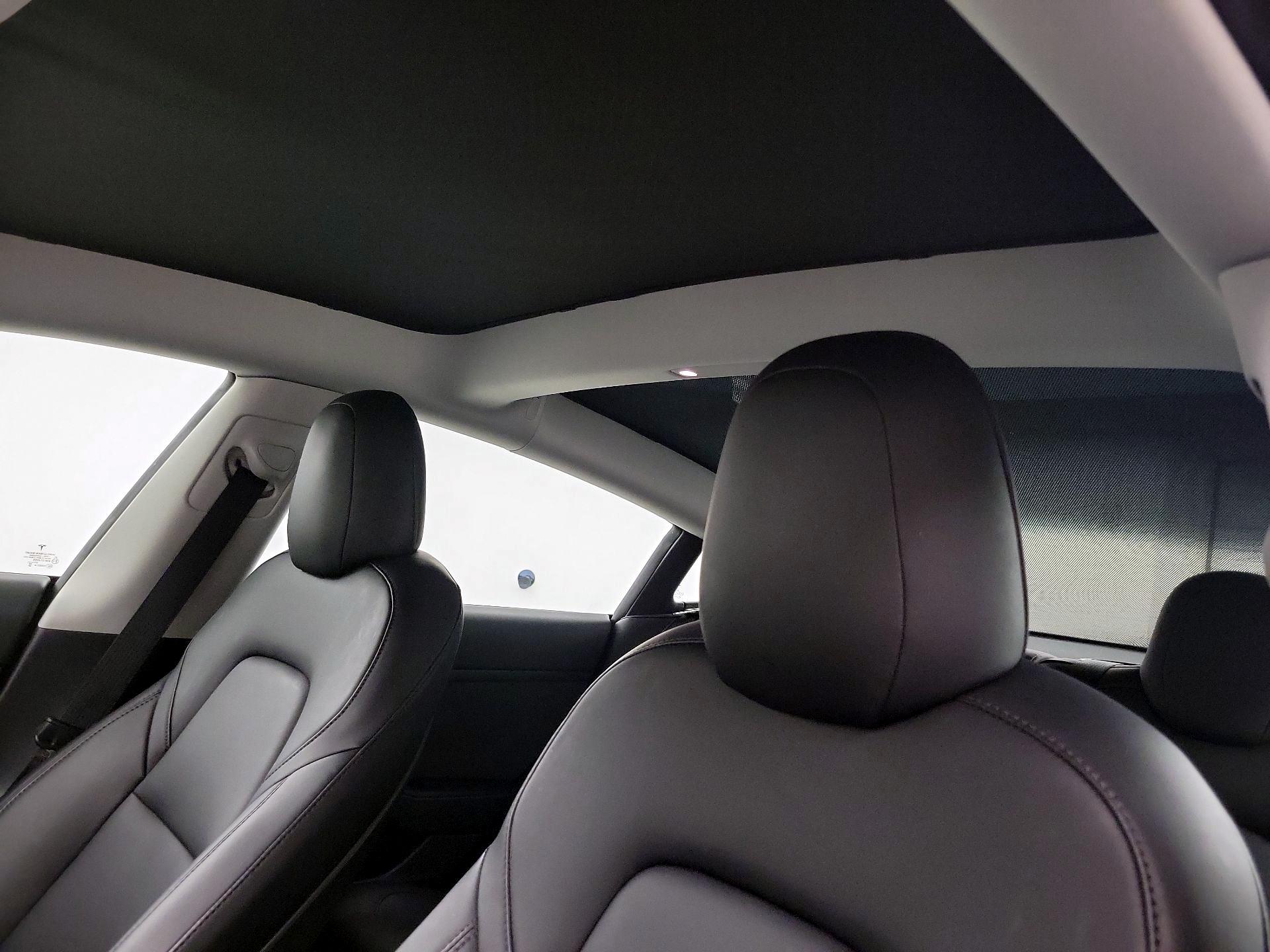 Thumbnail: 2023 Tesla Model 3 - 16