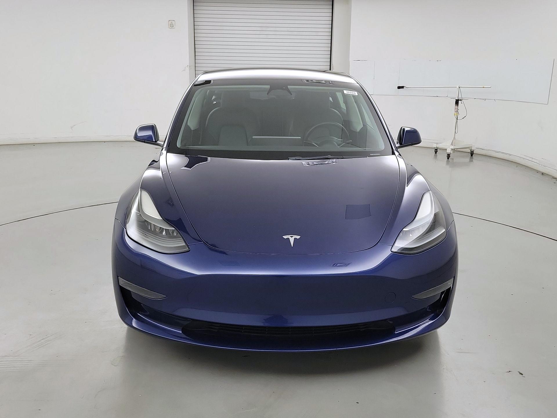 Thumbnail: 2023 Tesla Model 3 - 2