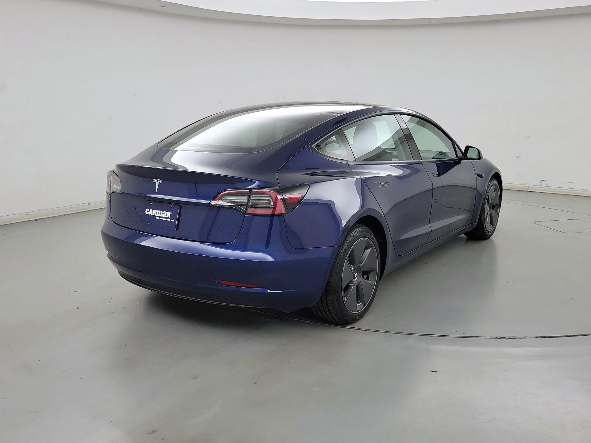 Thumbnail: 2023 Tesla Model 3 - 5