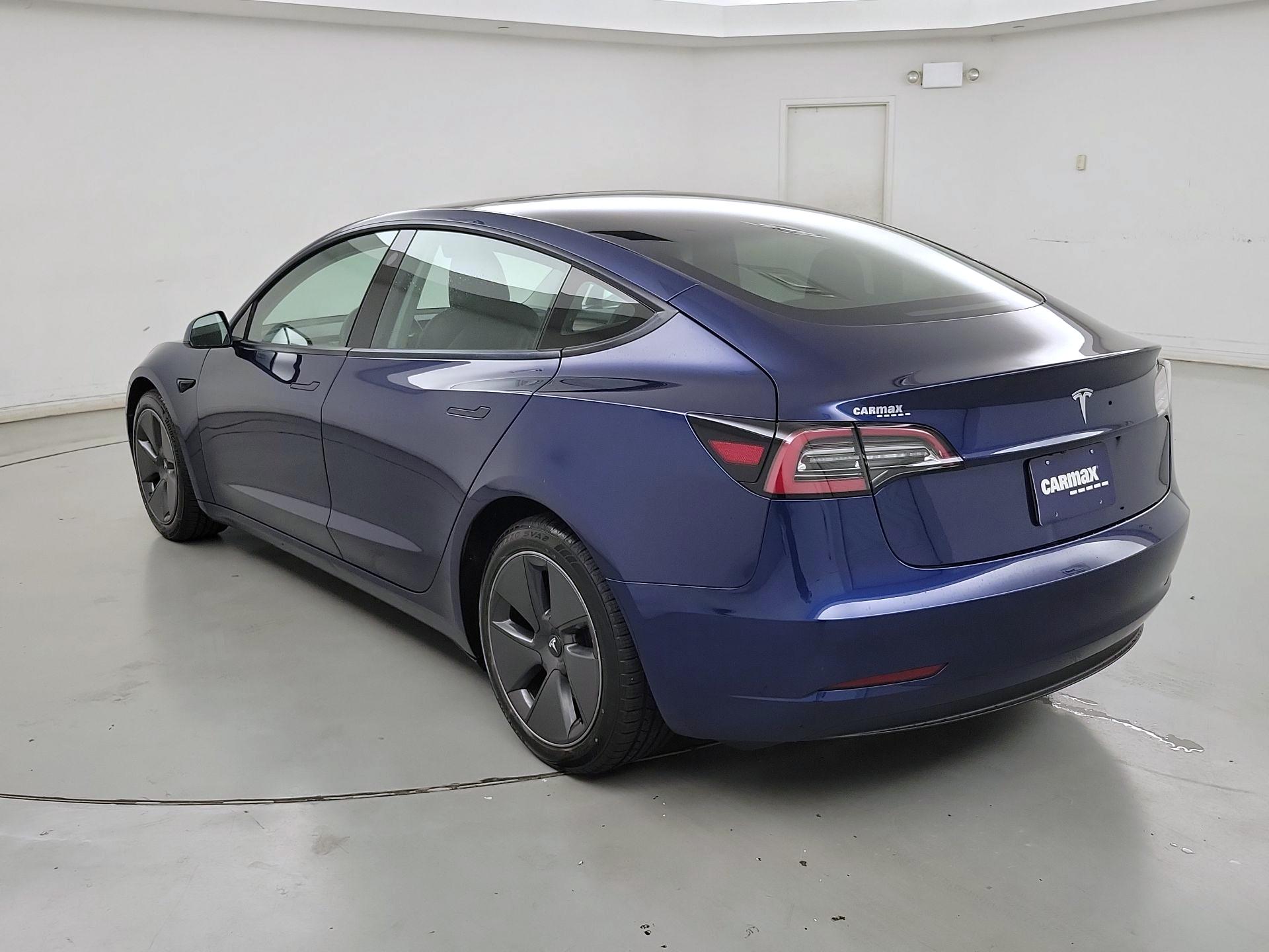 Thumbnail: 2023 Tesla Model 3 - 7