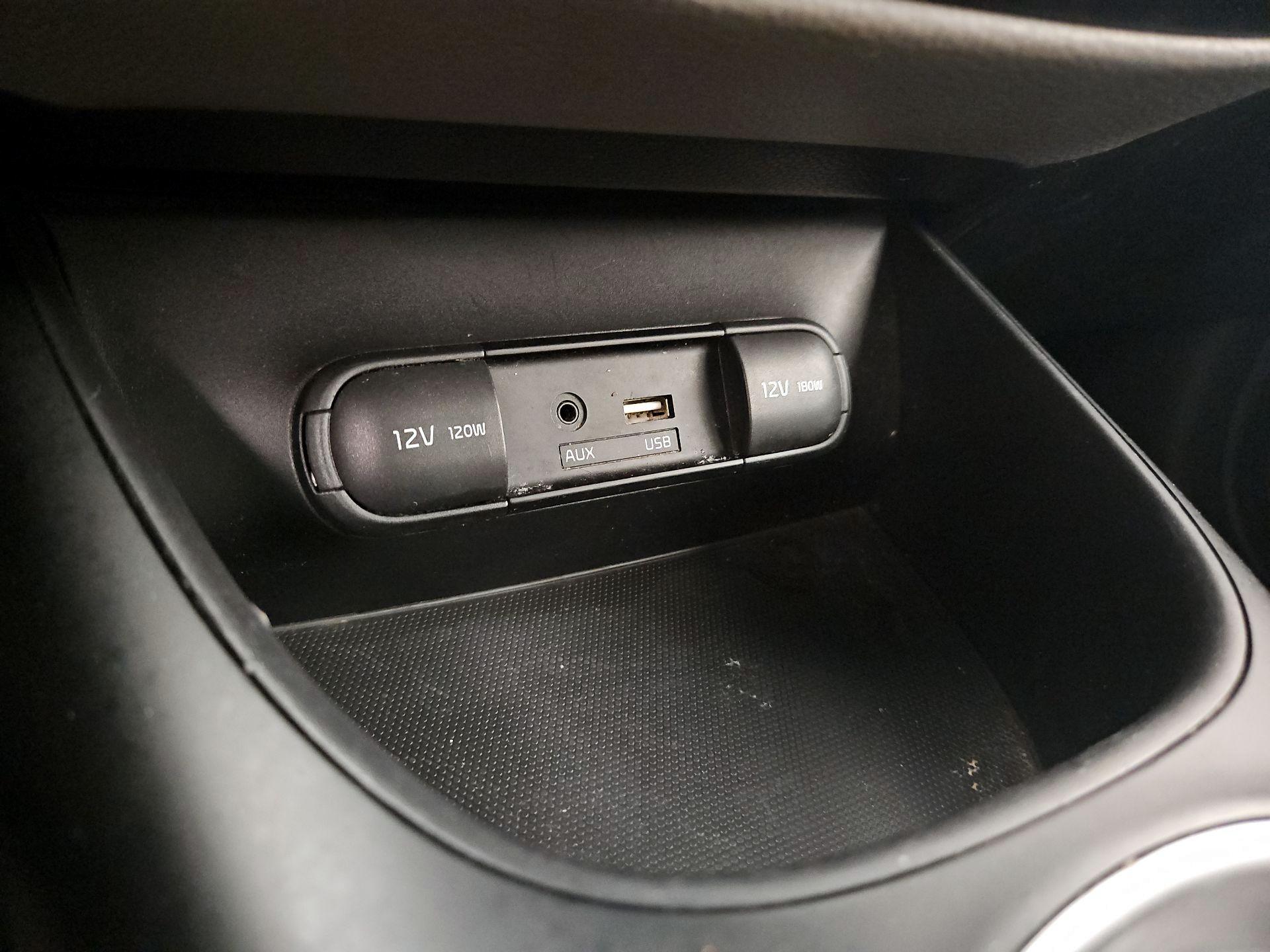 Thumbnail: 2016 Kia Soul - 17