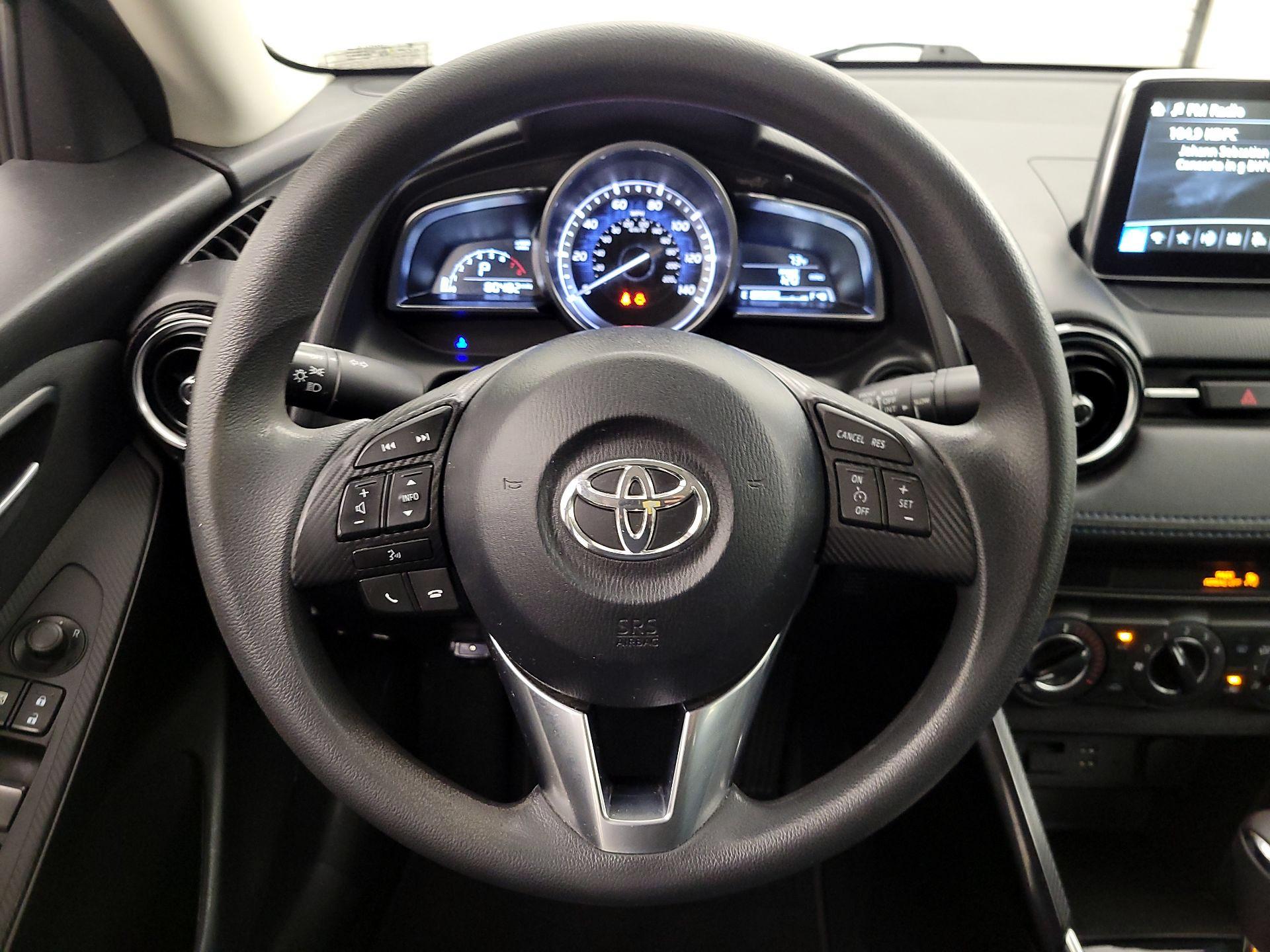 Thumbnail: 2017 Toyota Yaris iA - 10