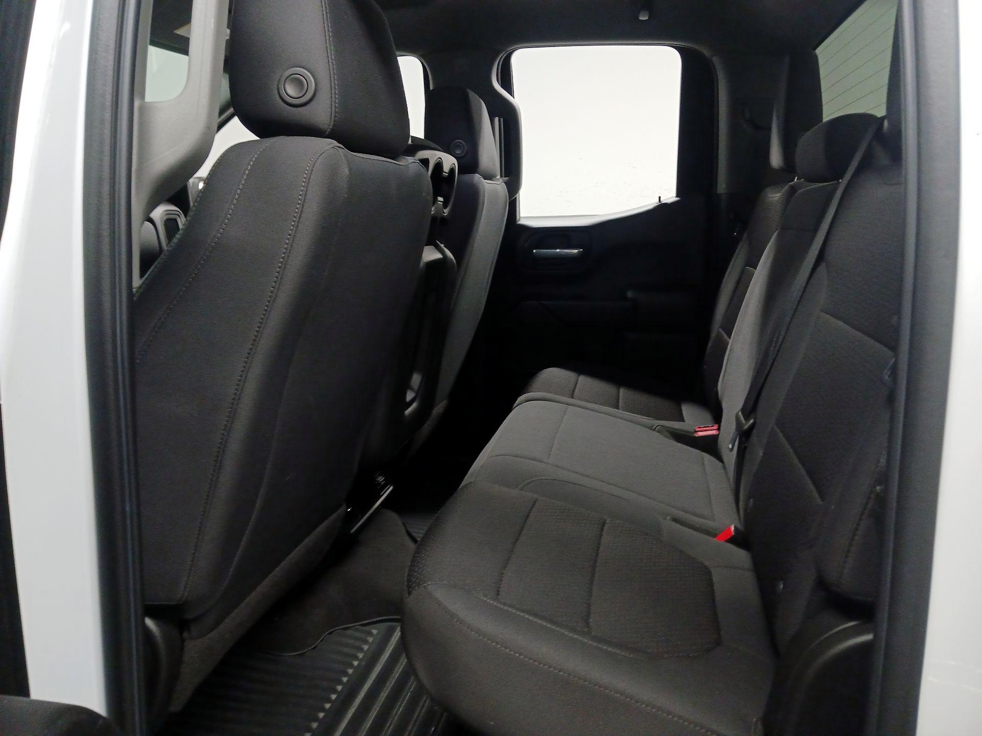 Thumbnail: 2021 Chevrolet Silverado 1500 - 17