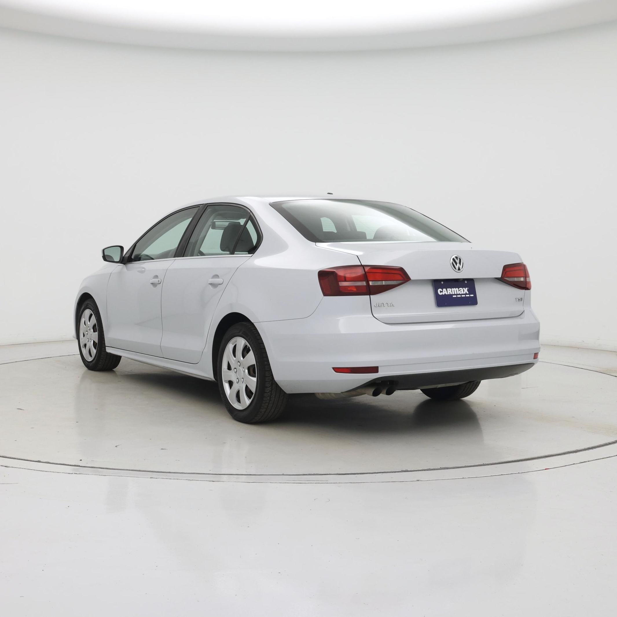 Thumbnail: 2017 Volkswagen Jetta - 2