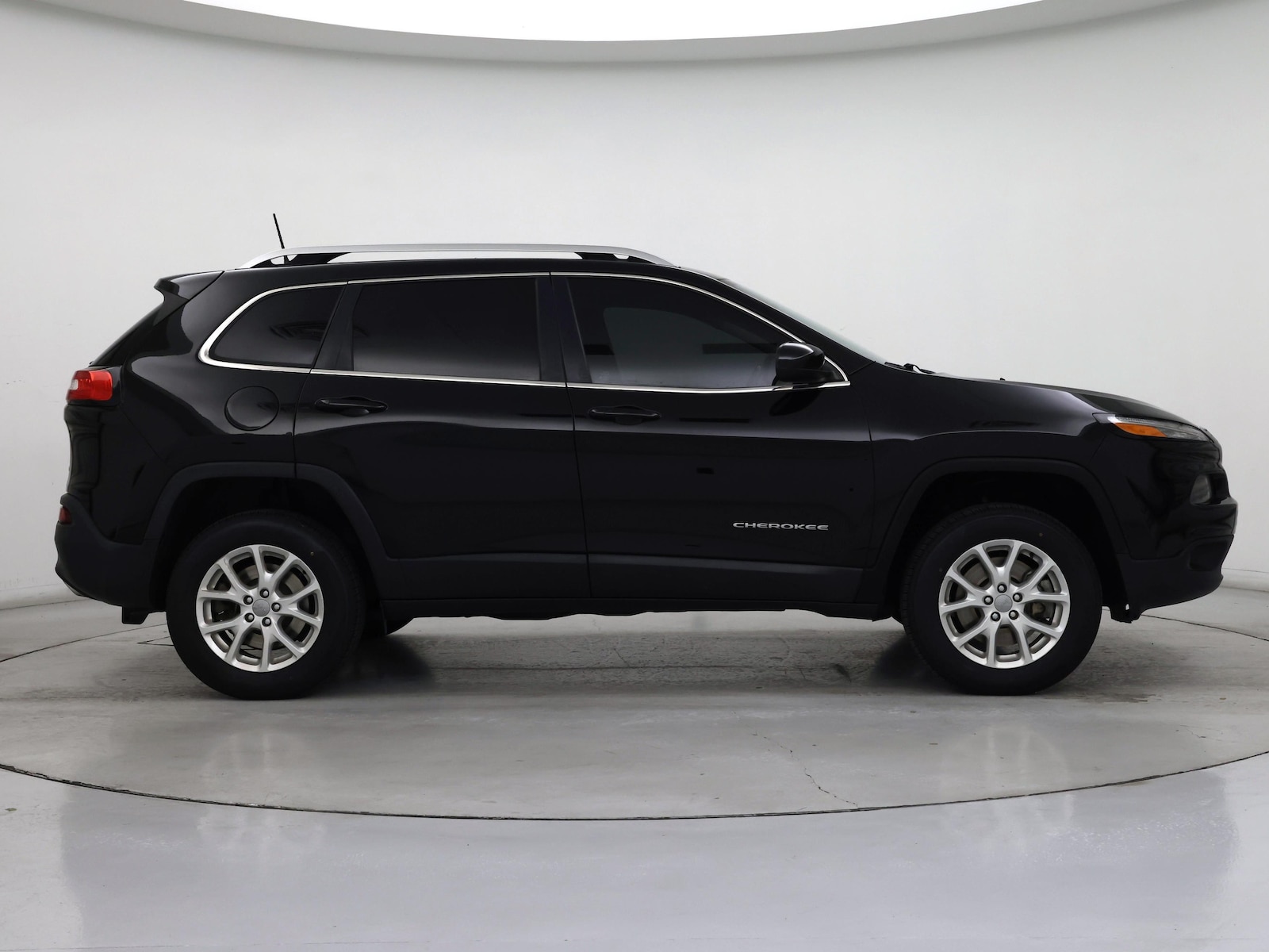 2018 Jeep Cherokee Latitude Plus - Photo 8
