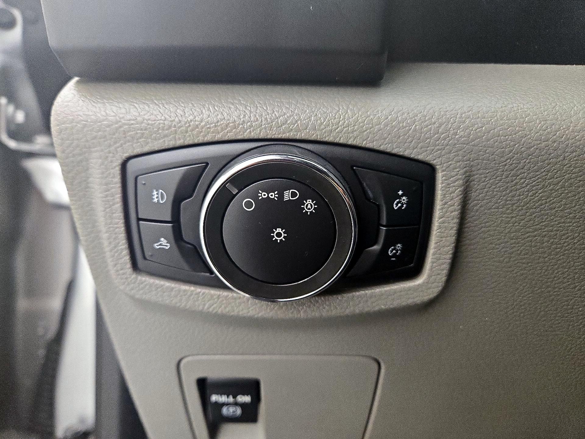 Thumbnail: 2016 Ford F-150 - 13