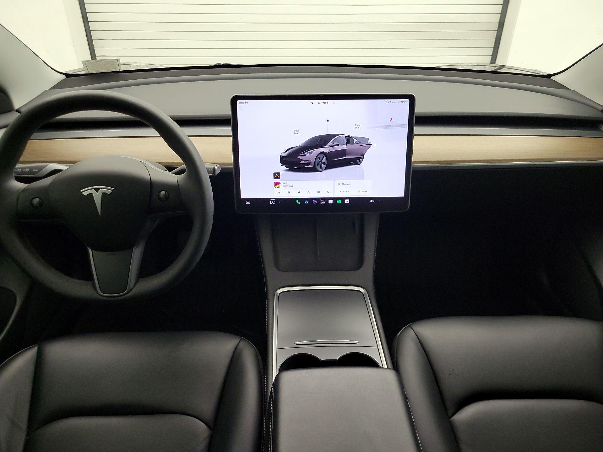 Thumbnail: 2023 Tesla Model 3 - 9