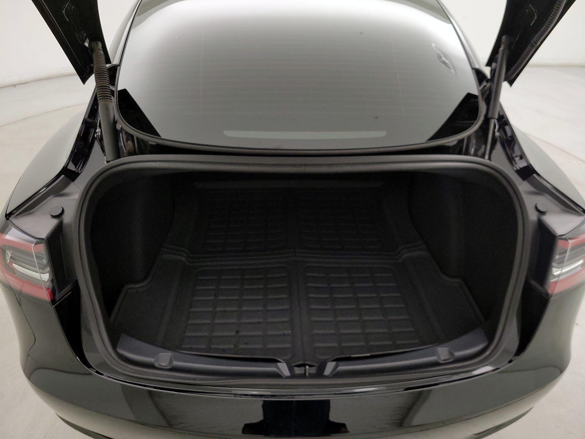 Thumbnail: 2023 Tesla Model 3 - 20
