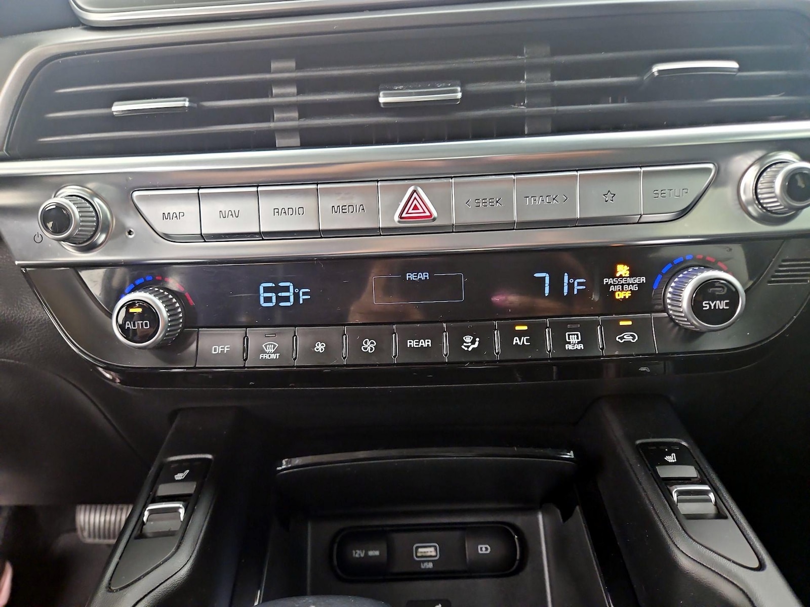 2022 Kia Telluride S - Photo 18