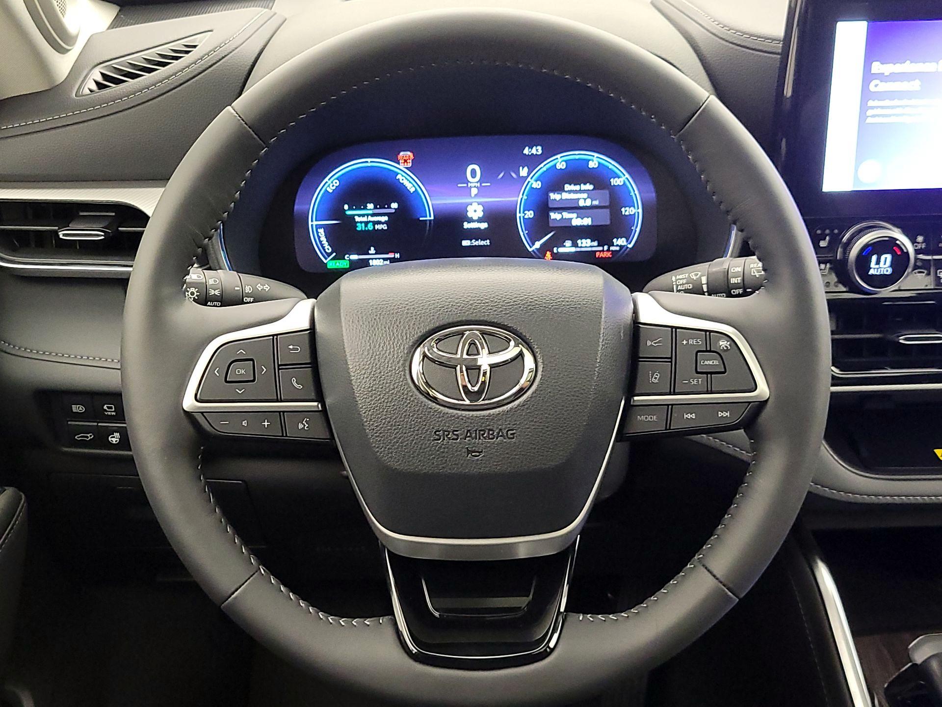 Thumbnail: 2026 Toyota Highlander - 10