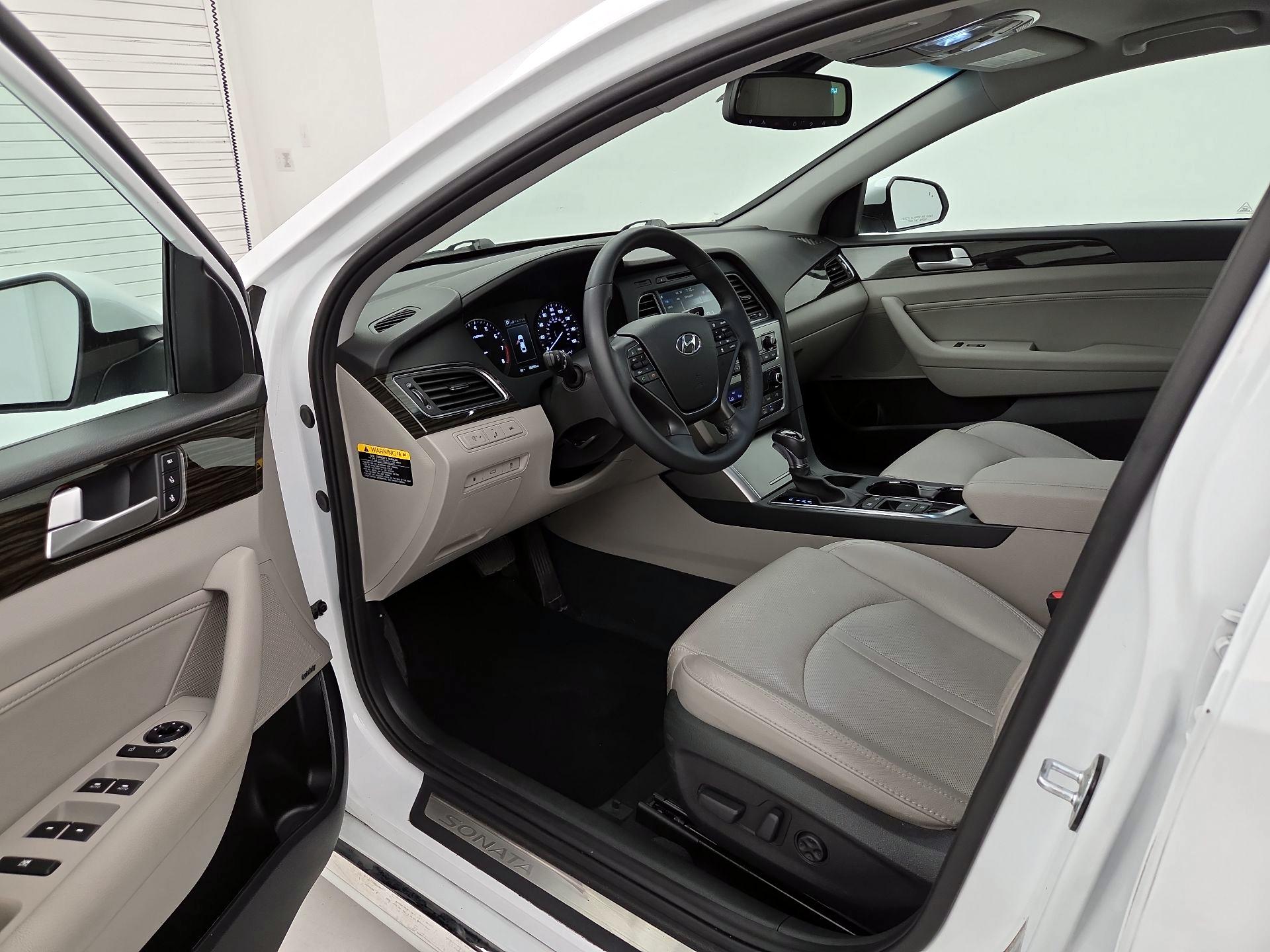 Thumbnail: 2017 Hyundai Sonata - 11