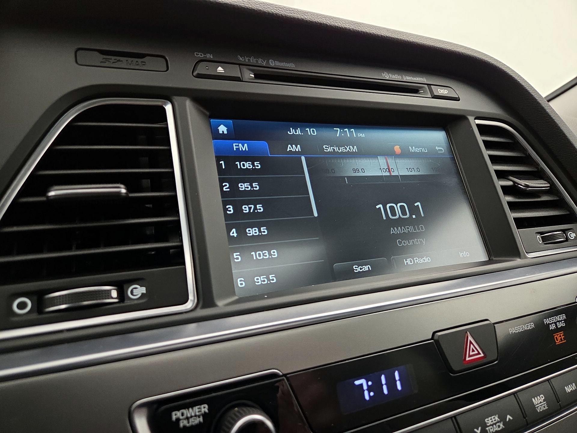 Thumbnail: 2017 Hyundai Sonata - 15
