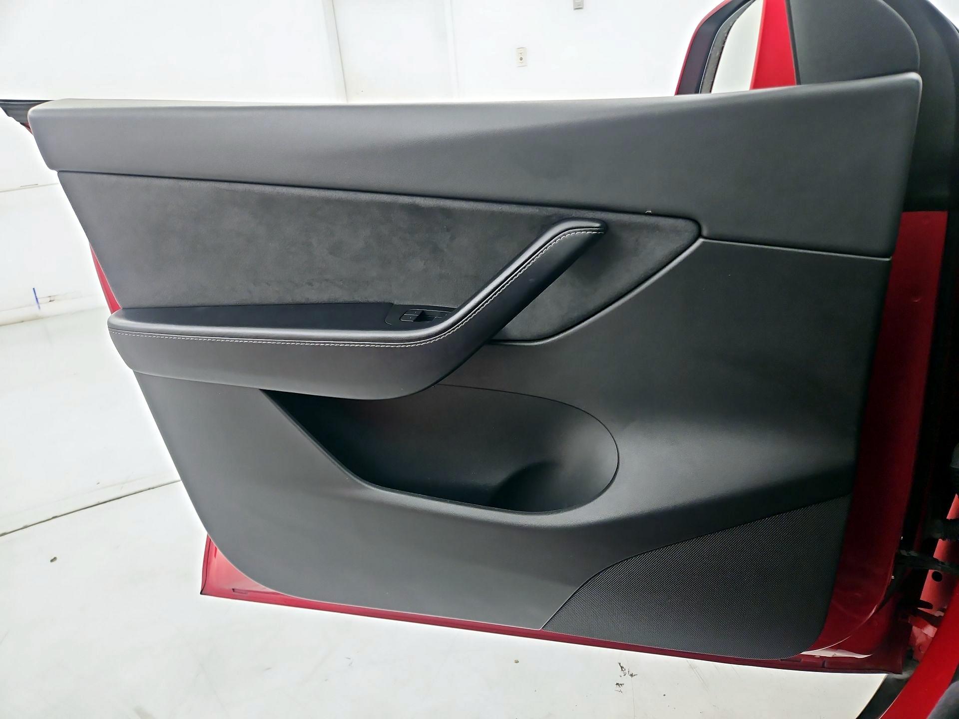 Thumbnail: 2021 Tesla Model Y - 12
