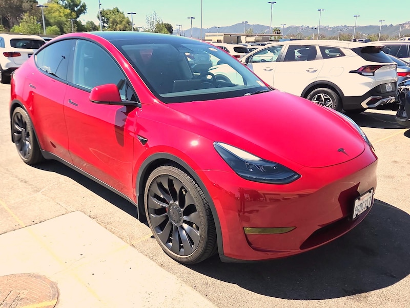 2023 Tesla Model Y Performance