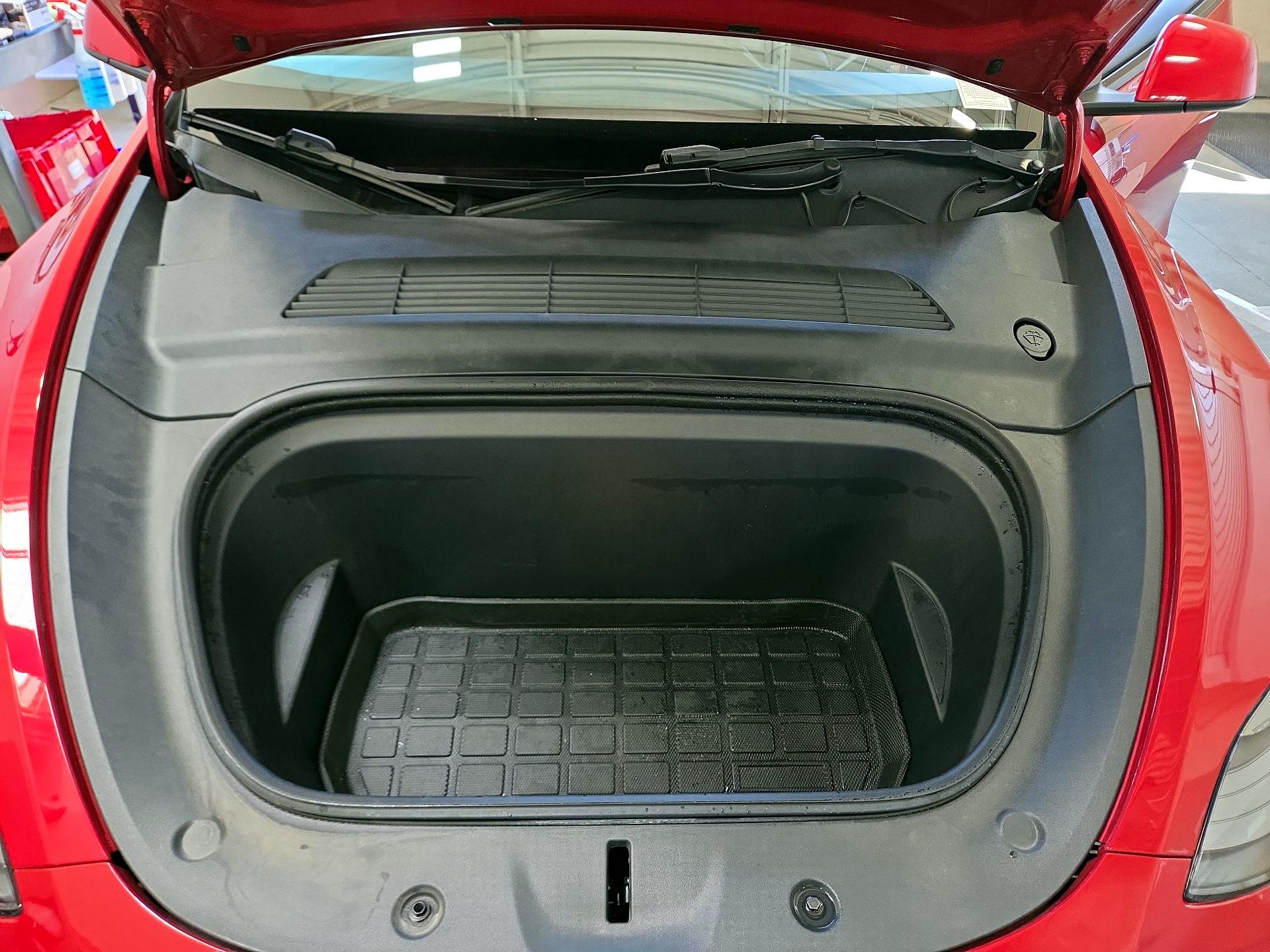Thumbnail: 2023 Tesla Model Y - 19