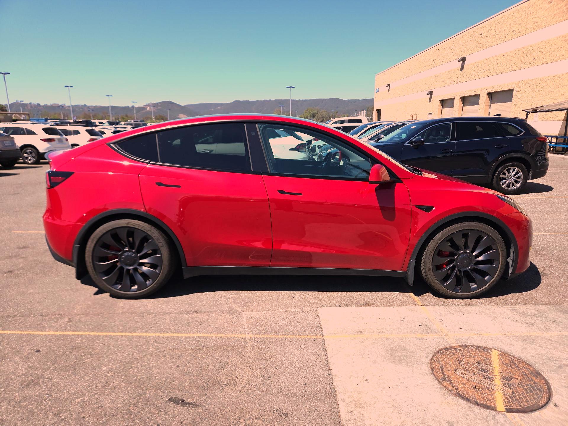 Thumbnail: 2023 Tesla Model Y - 4
