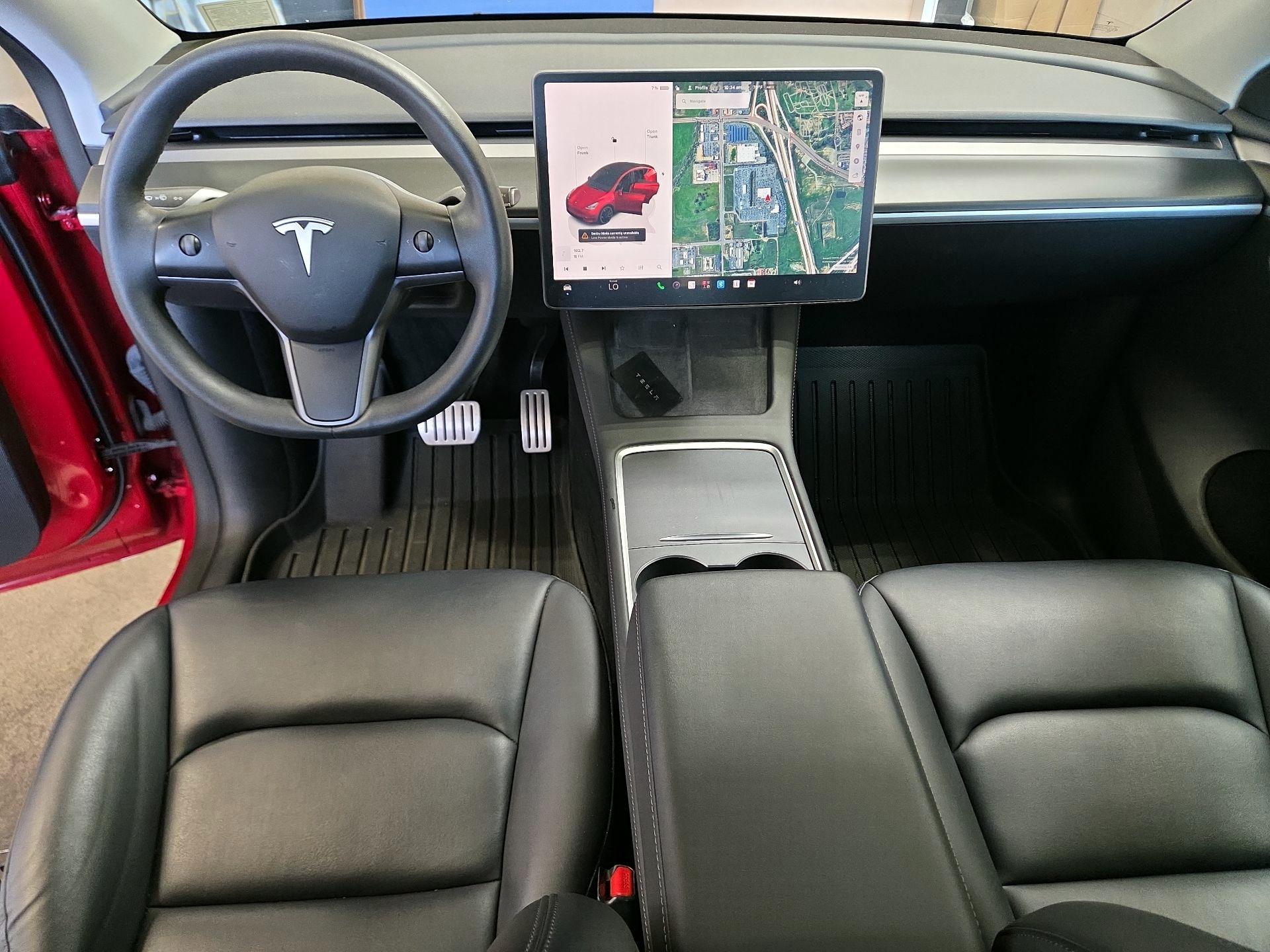 Thumbnail: 2023 Tesla Model Y - 8