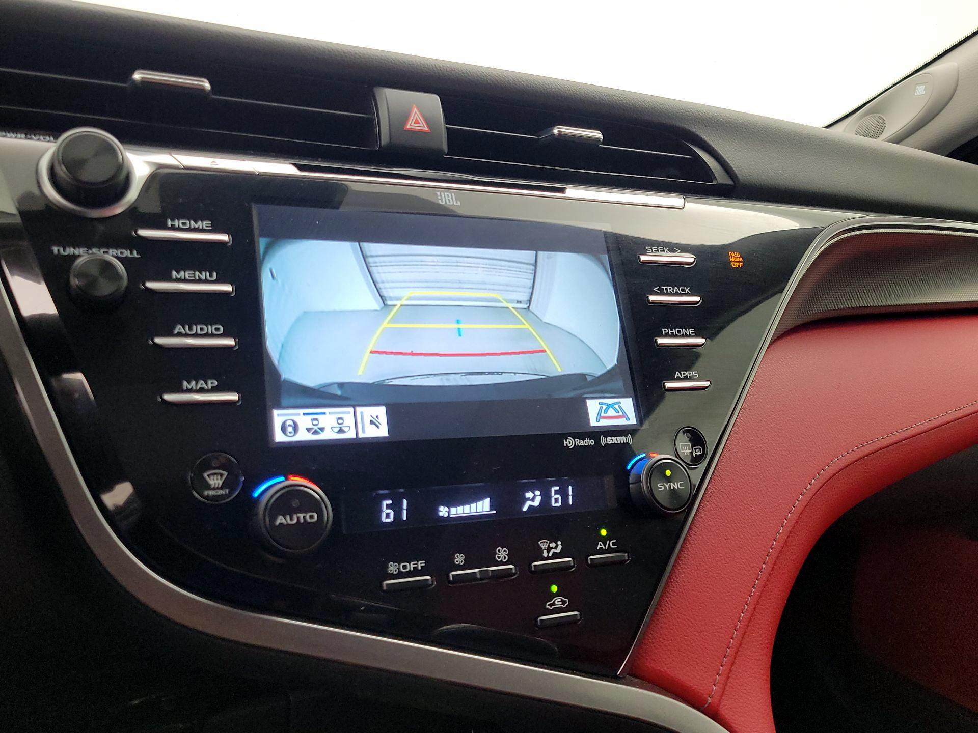 Thumbnail: 2020 Toyota Camry - 15