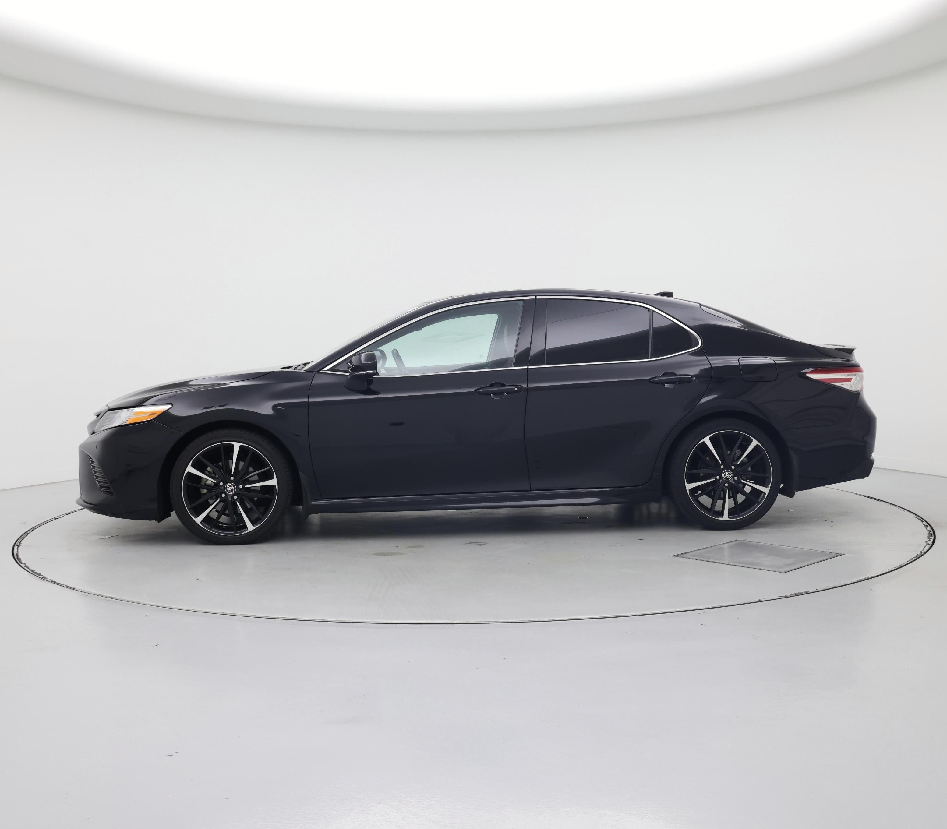 Thumbnail: 2020 Toyota Camry - 3