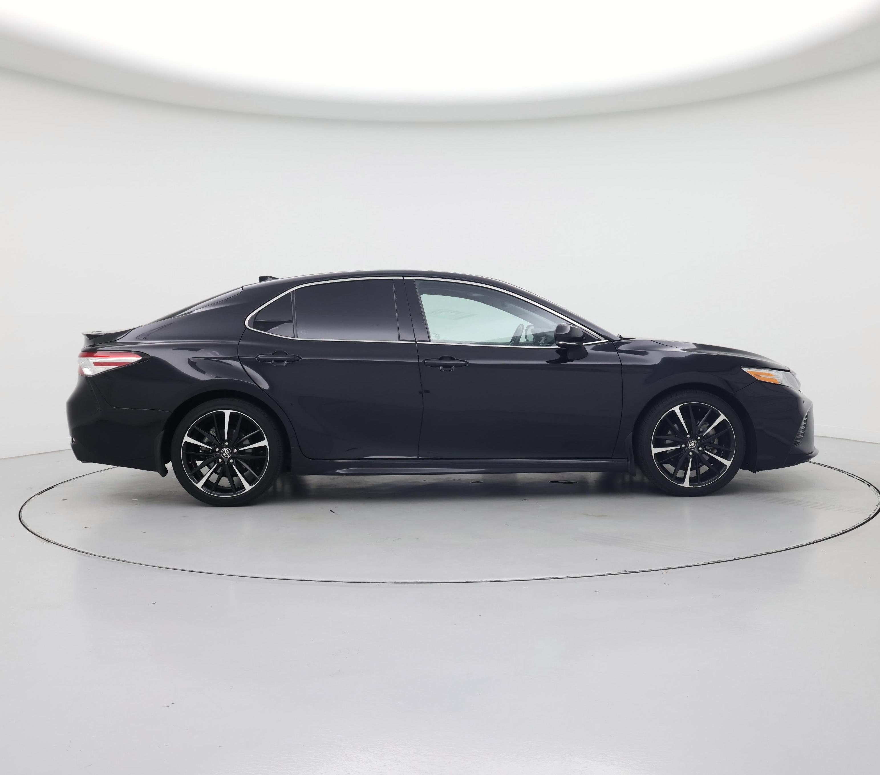 Thumbnail: 2020 Toyota Camry - 7