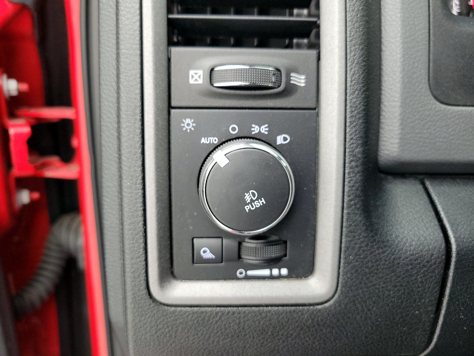Thumbnail: 2016 RAM 1500 - 13