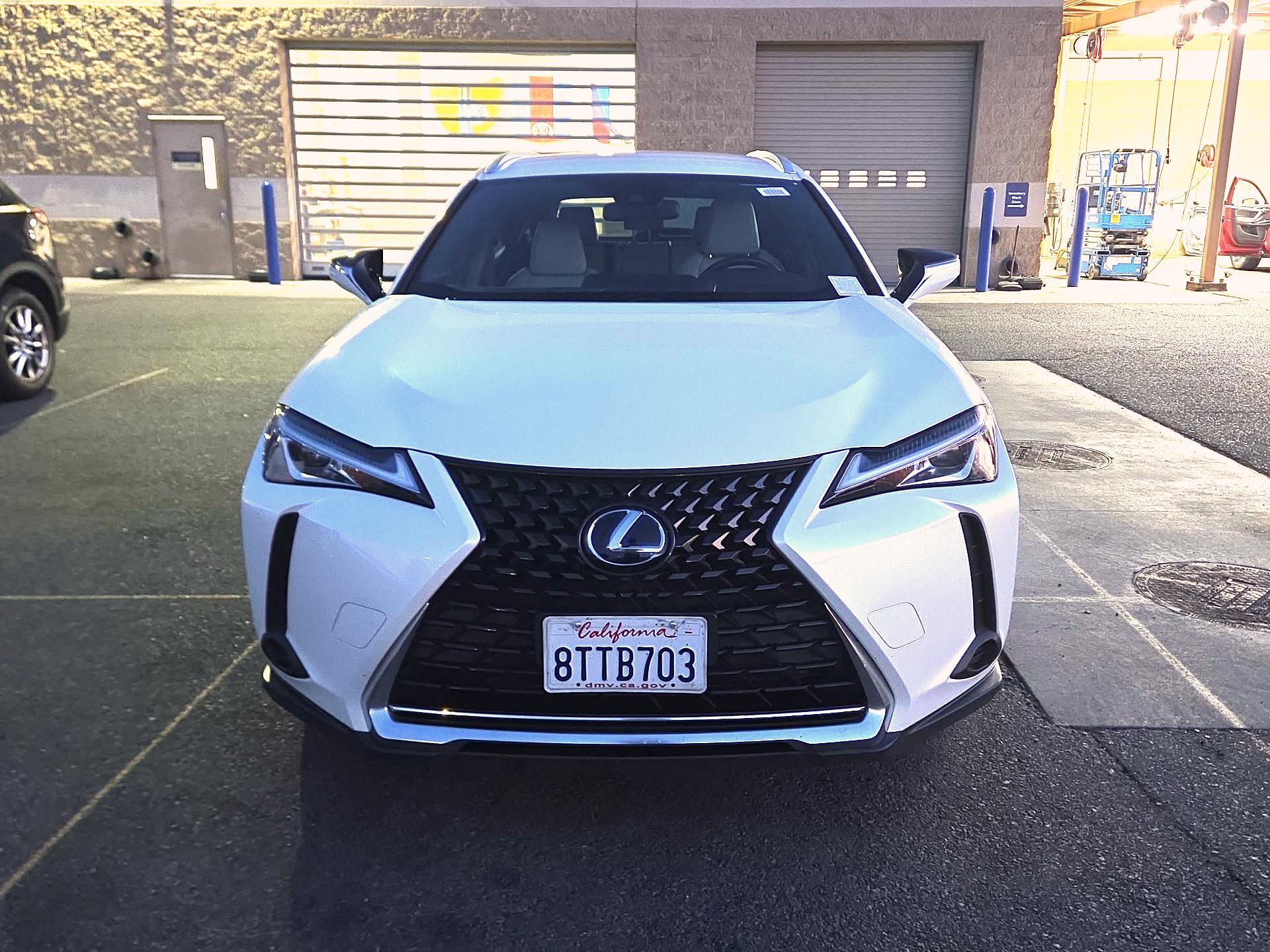 Thumbnail: 2020 Lexus UX - 2