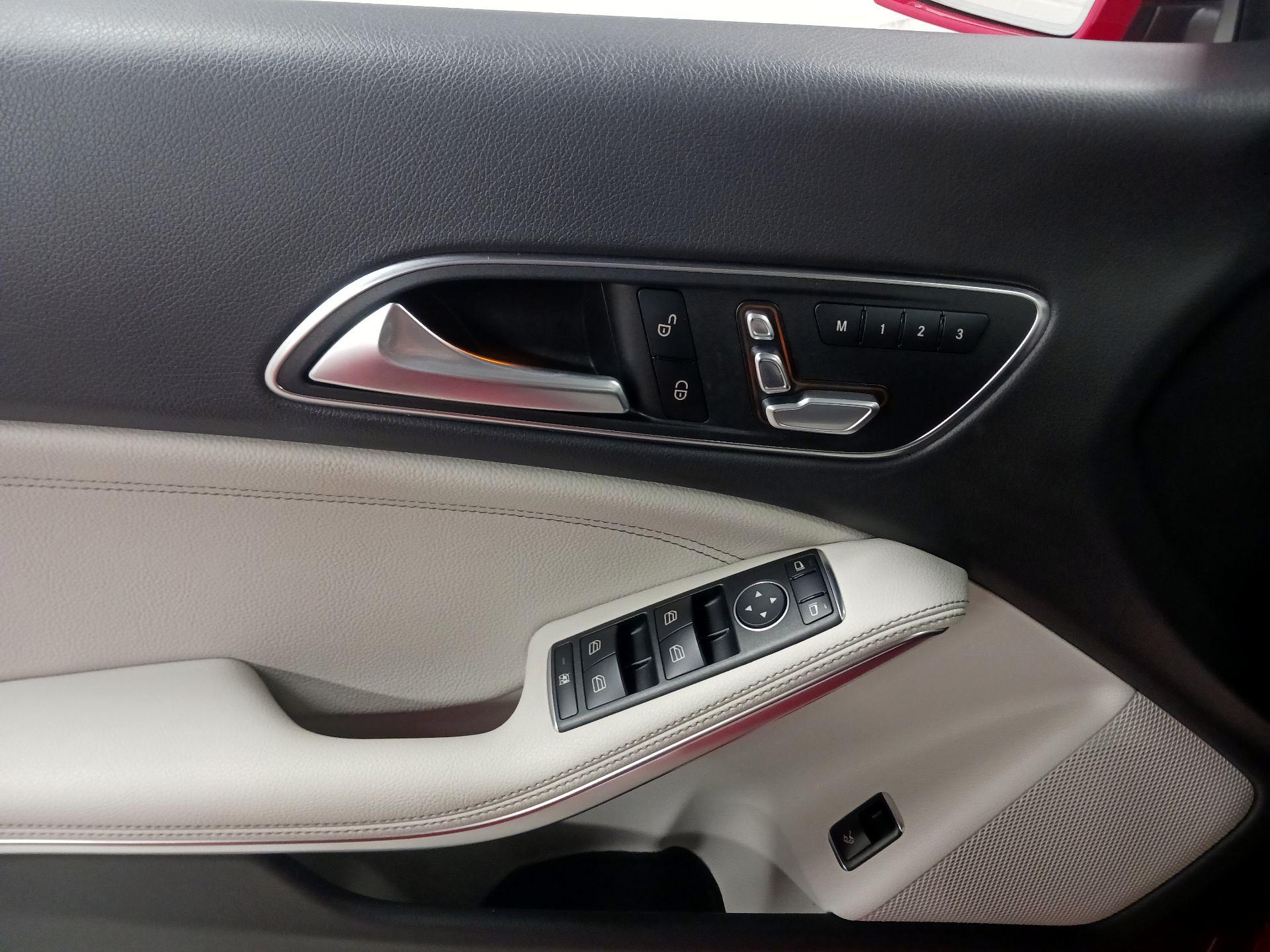 Thumbnail: 2019 Mercedes-Benz CLA - 12