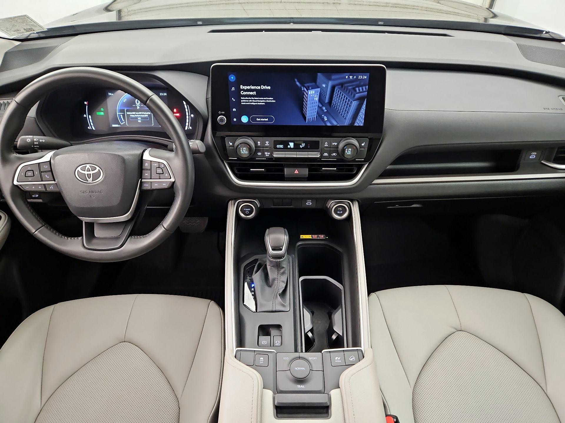 Thumbnail: 2026 Toyota Highlander - 9