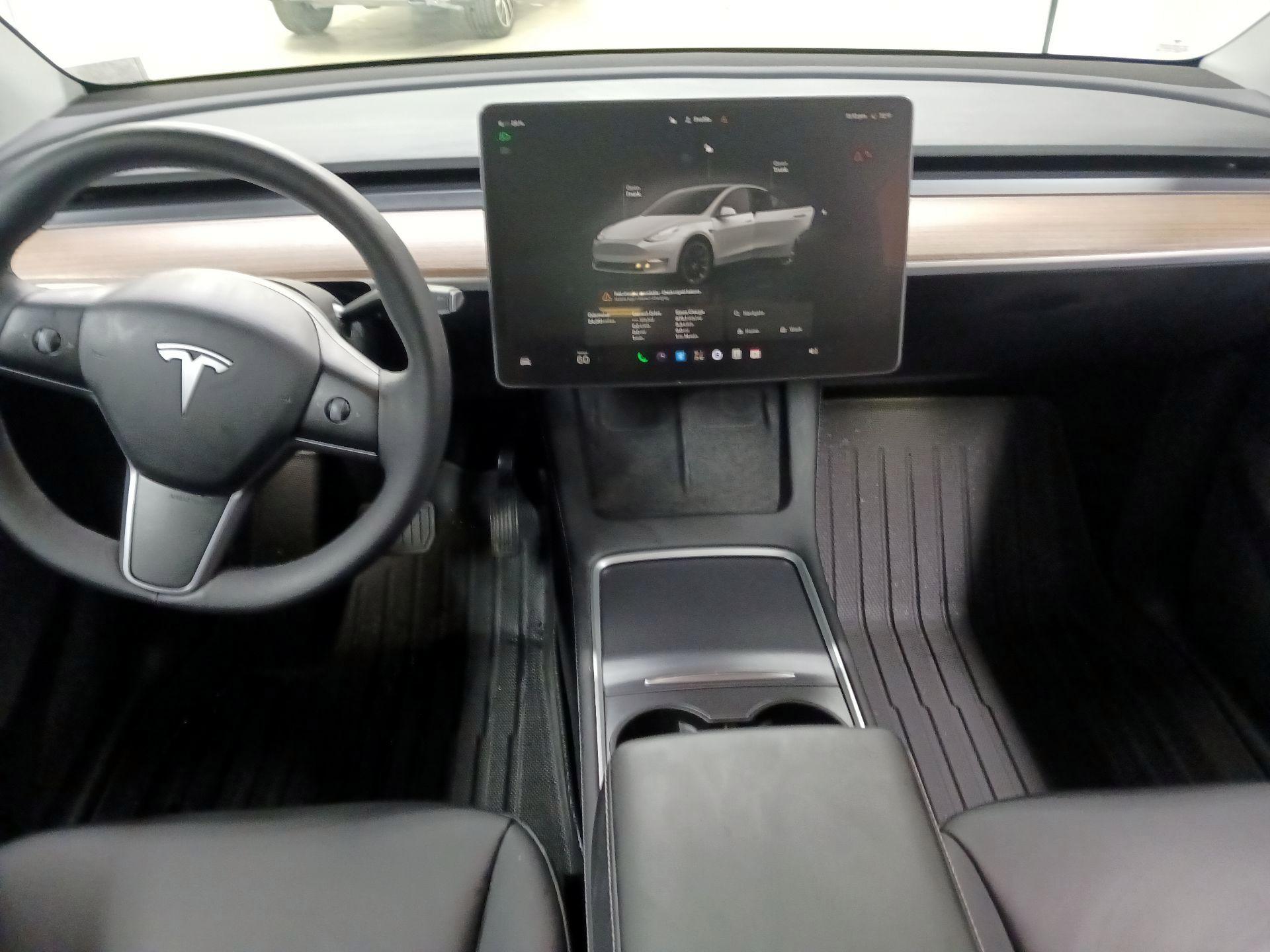Thumbnail: 2023 Tesla Model Y - 9