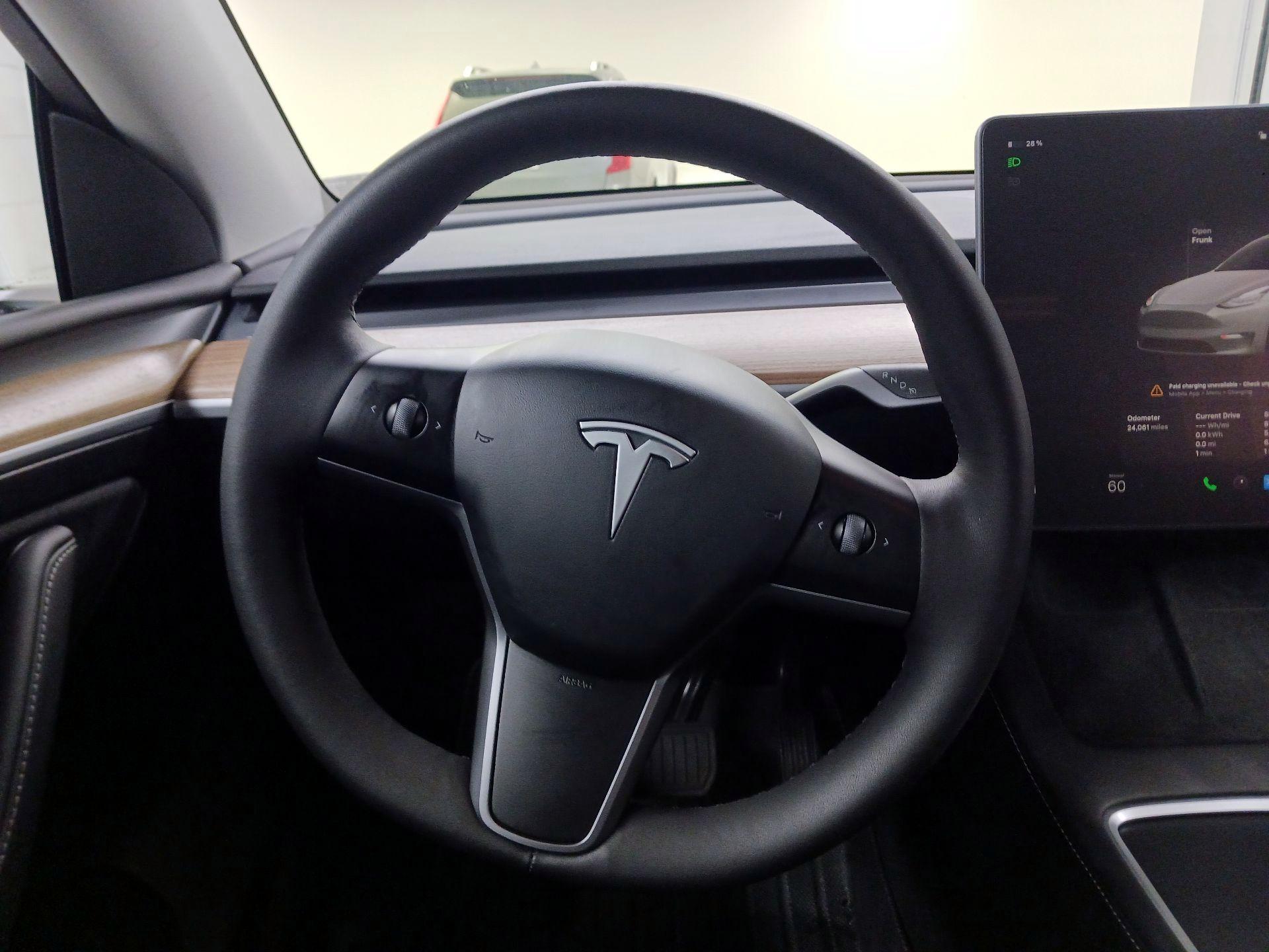 Thumbnail: 2023 Tesla Model Y - 10