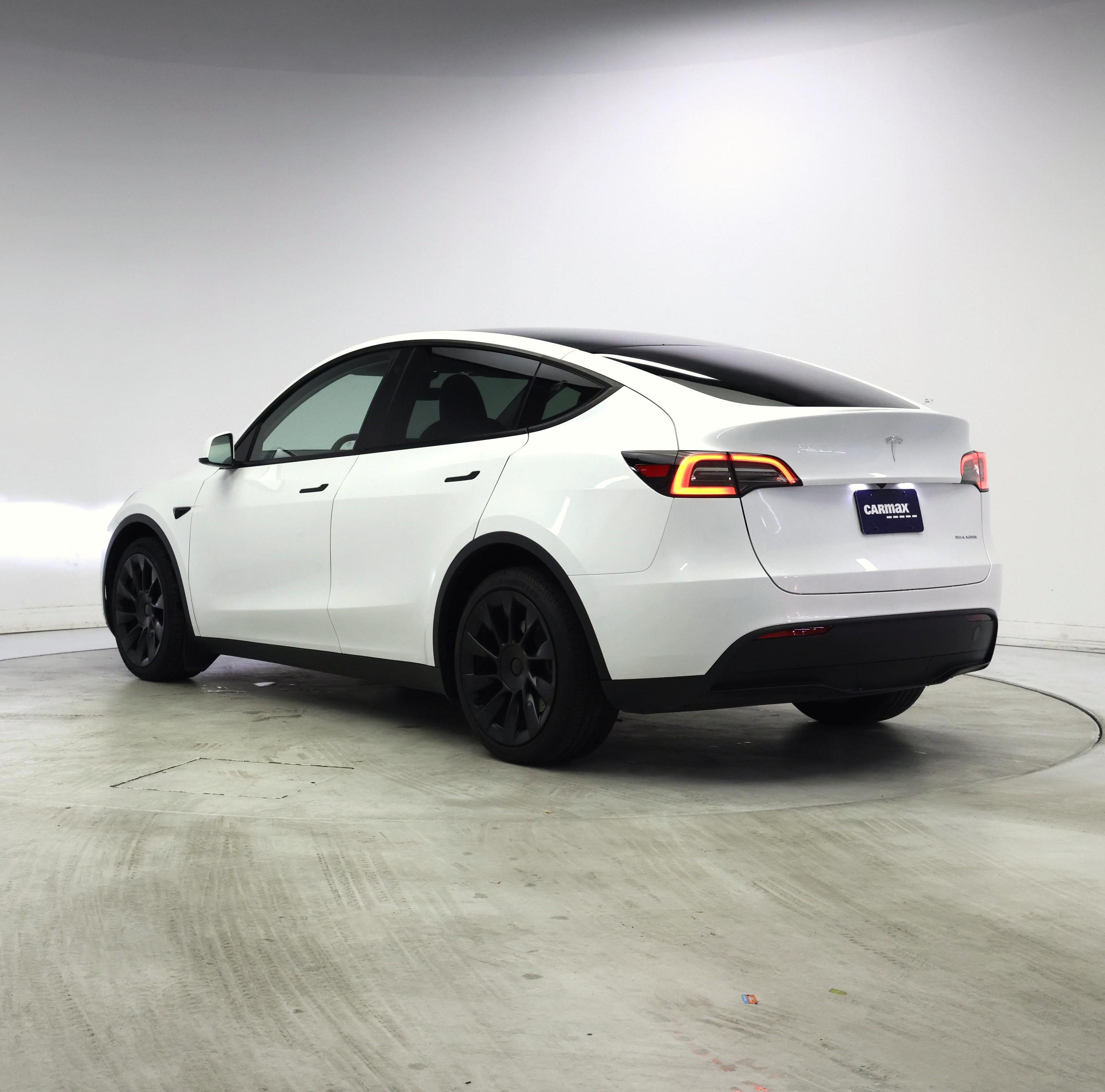 Thumbnail: 2023 Tesla Model Y - 2