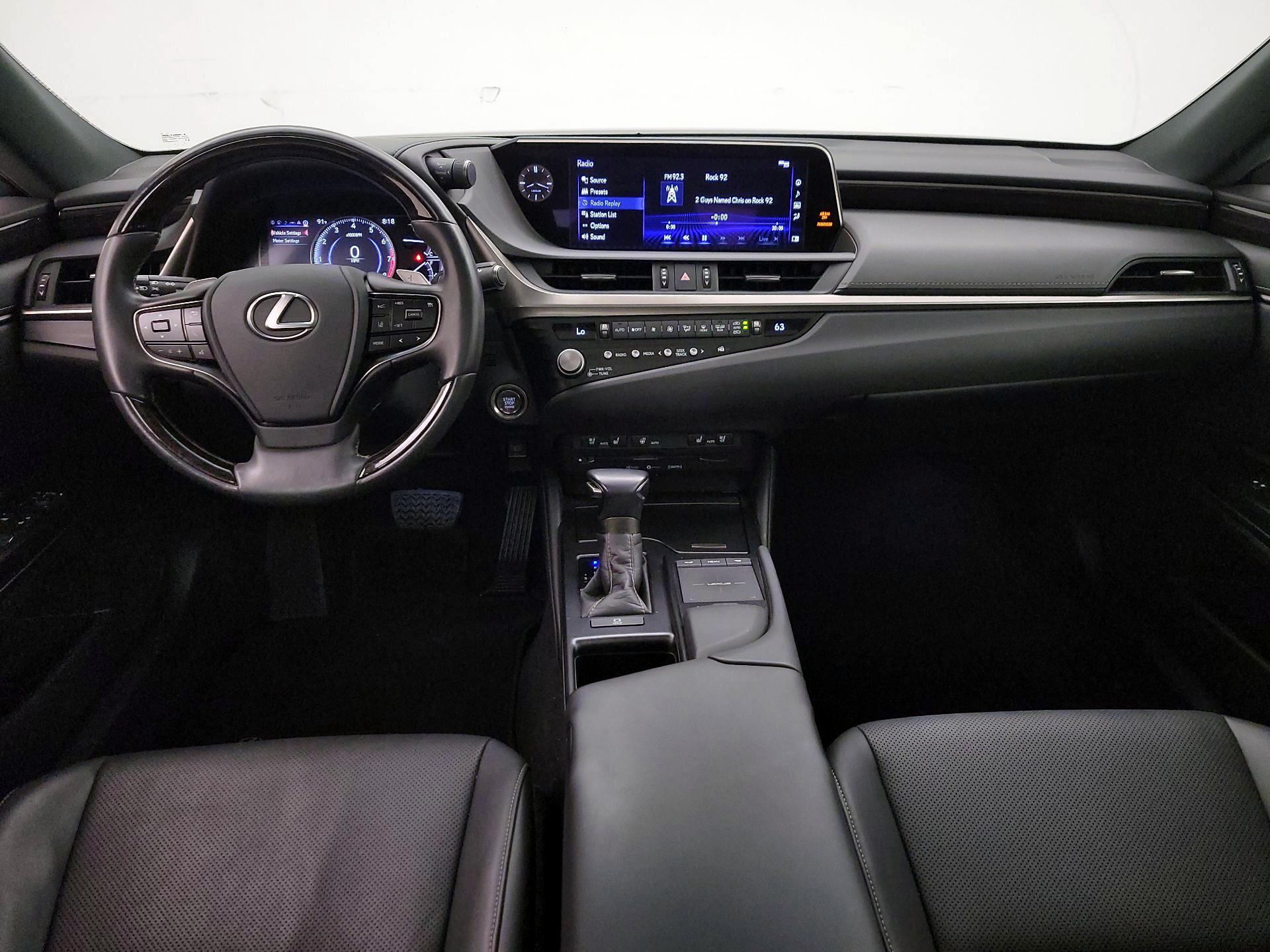 Thumbnail: 2021 Lexus ES - 9