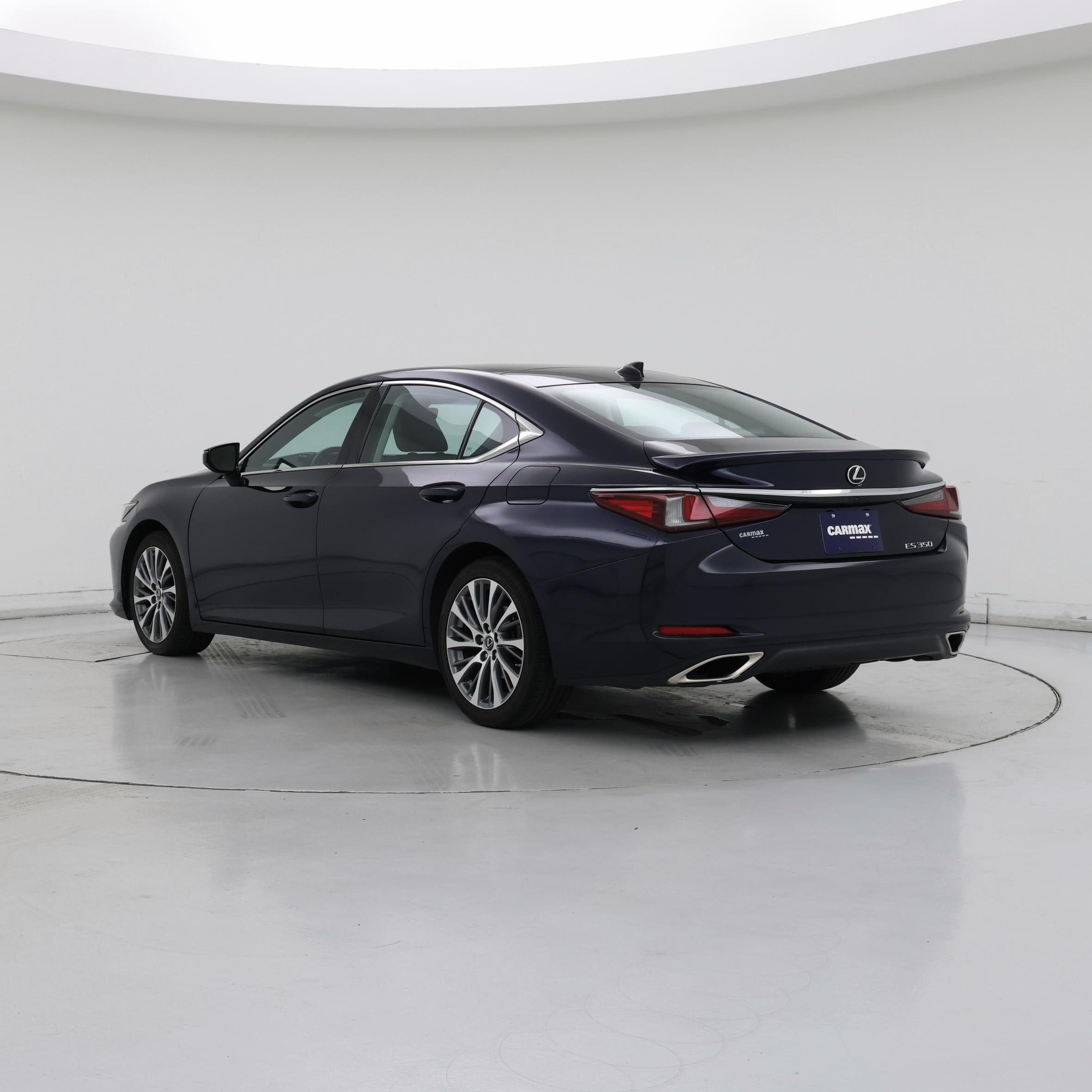 Thumbnail: 2021 Lexus ES - 2