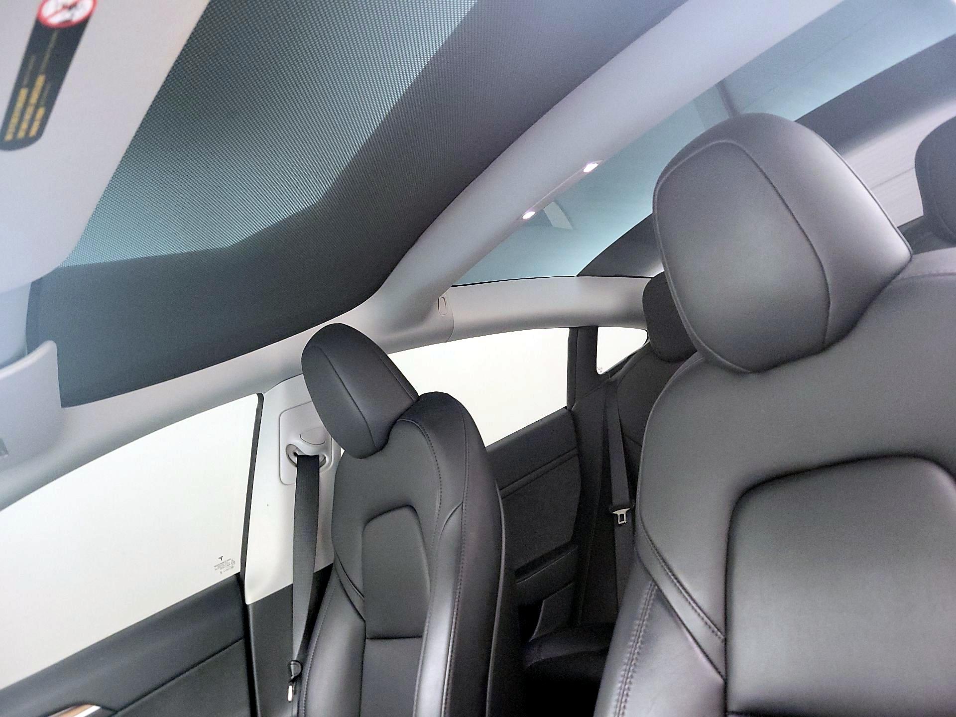 Thumbnail: 2023 Tesla Model 3 - 18