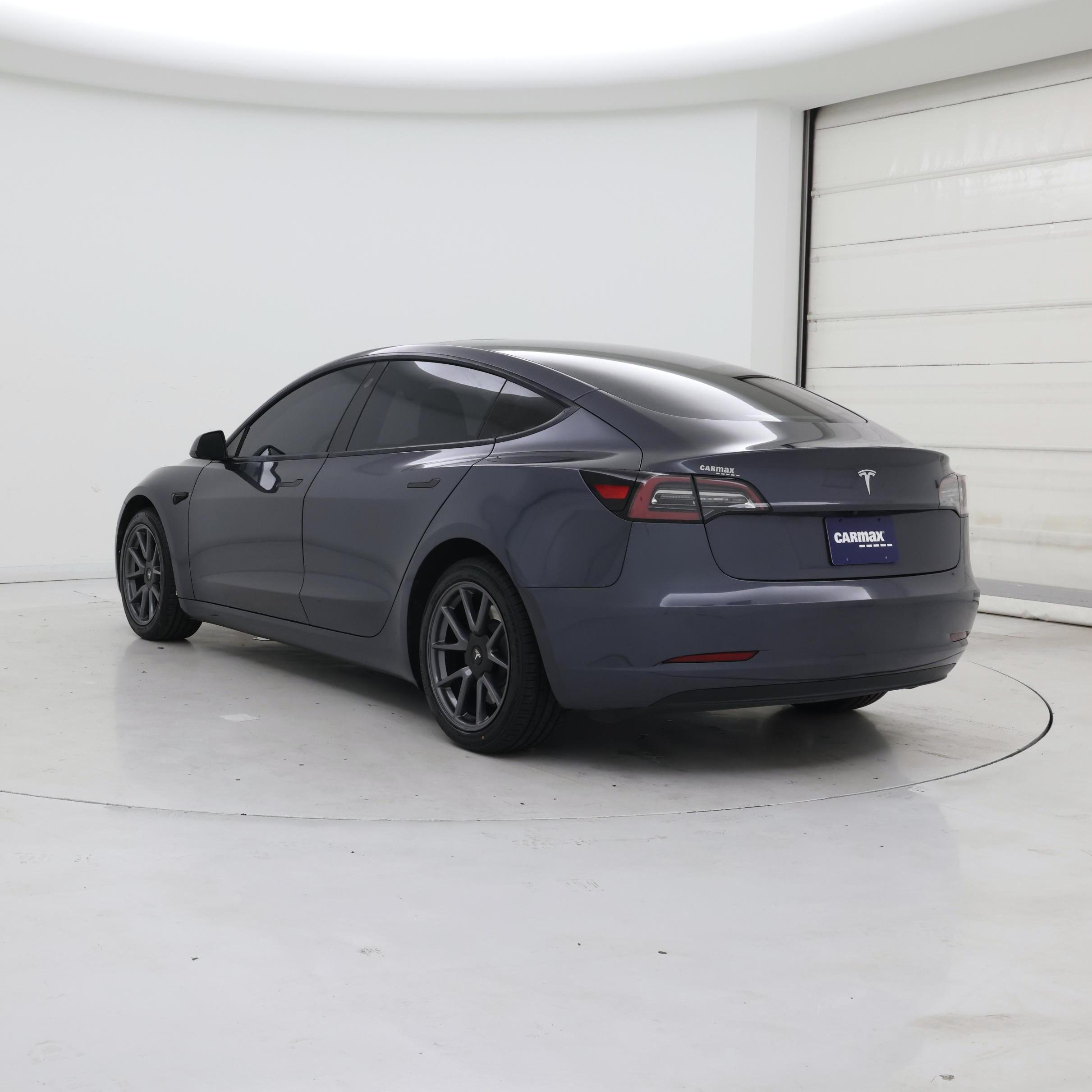Thumbnail: 2023 Tesla Model 3 - 2