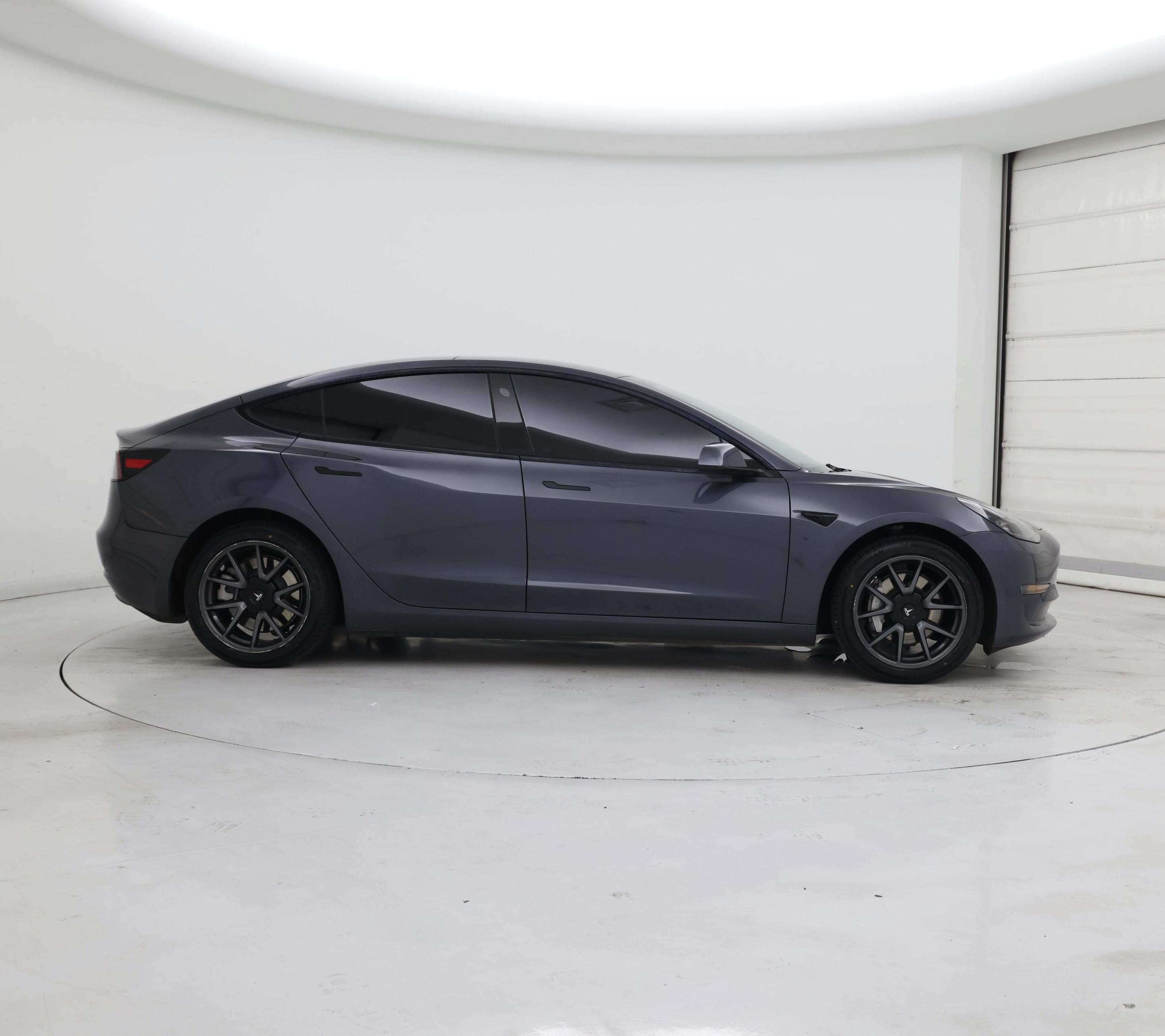 Thumbnail: 2023 Tesla Model 3 - 7