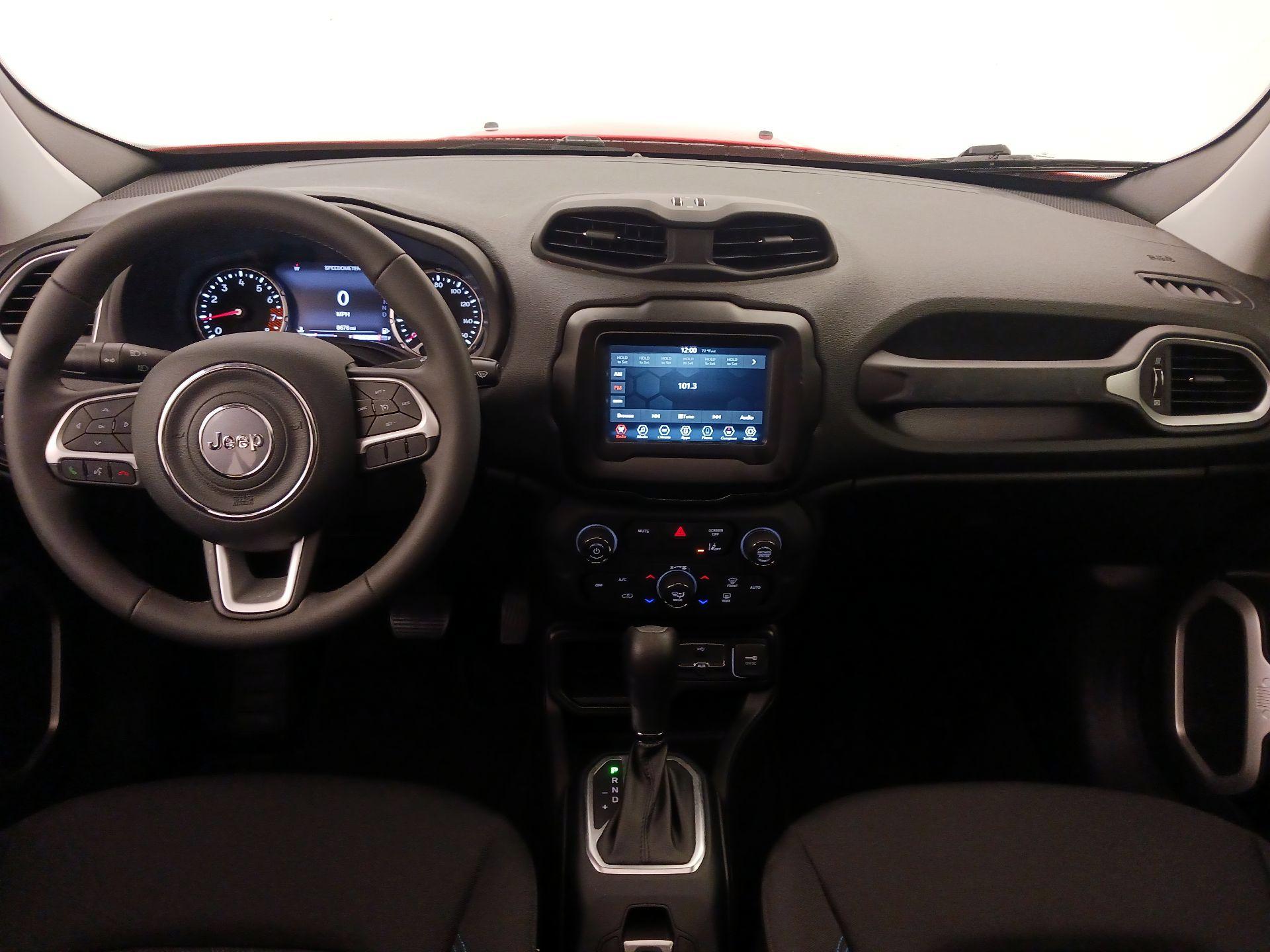 Thumbnail: 2021 Jeep Renegade - 9
