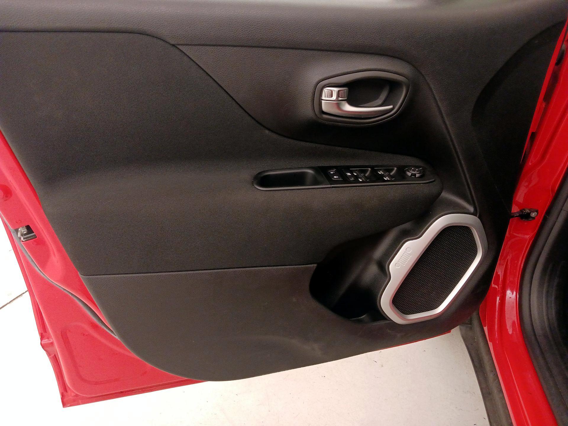Thumbnail: 2021 Jeep Renegade - 12