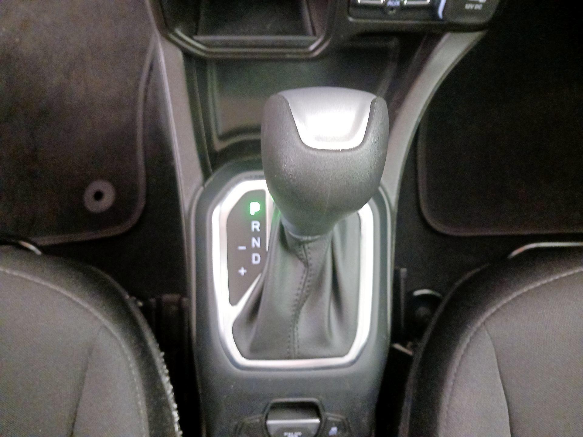Thumbnail: 2021 Jeep Renegade - 17