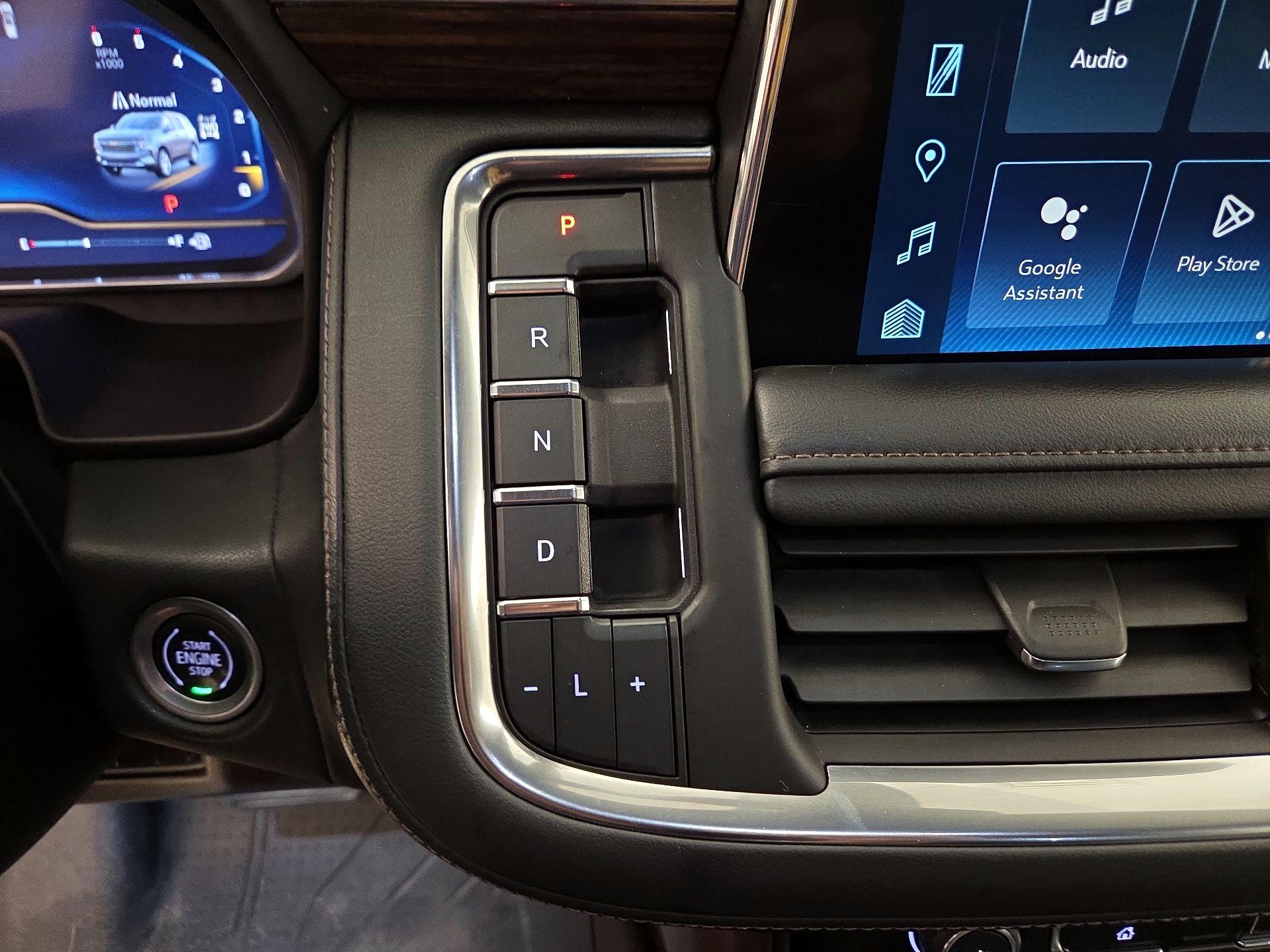 Thumbnail: 2022 Chevrolet Tahoe - 17