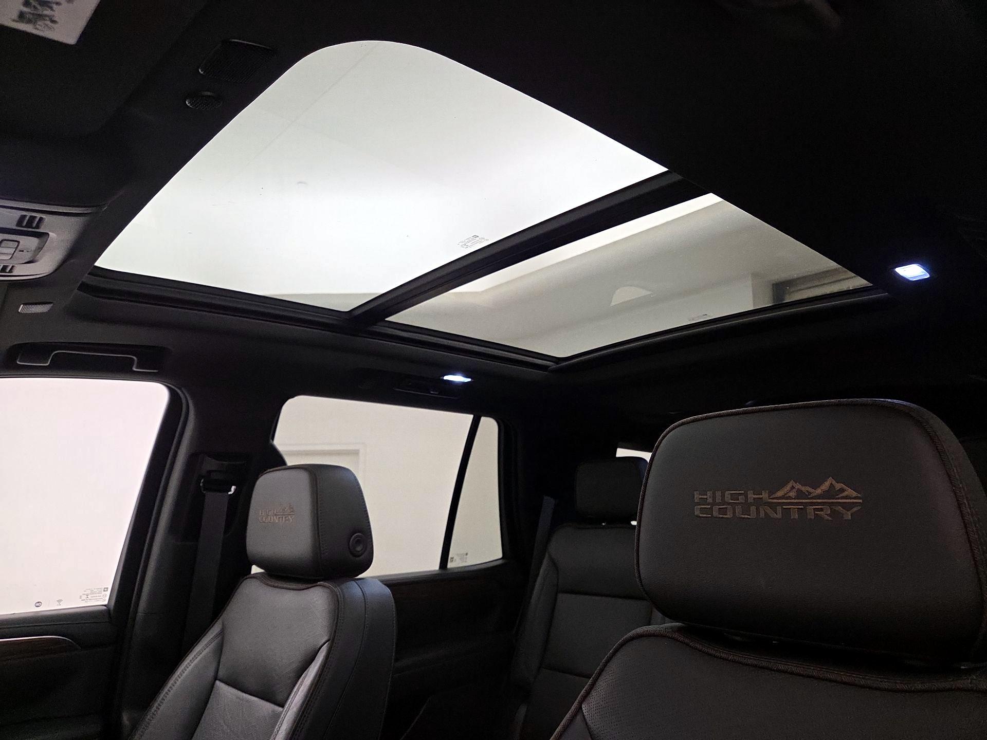Thumbnail: 2022 Chevrolet Tahoe - 19
